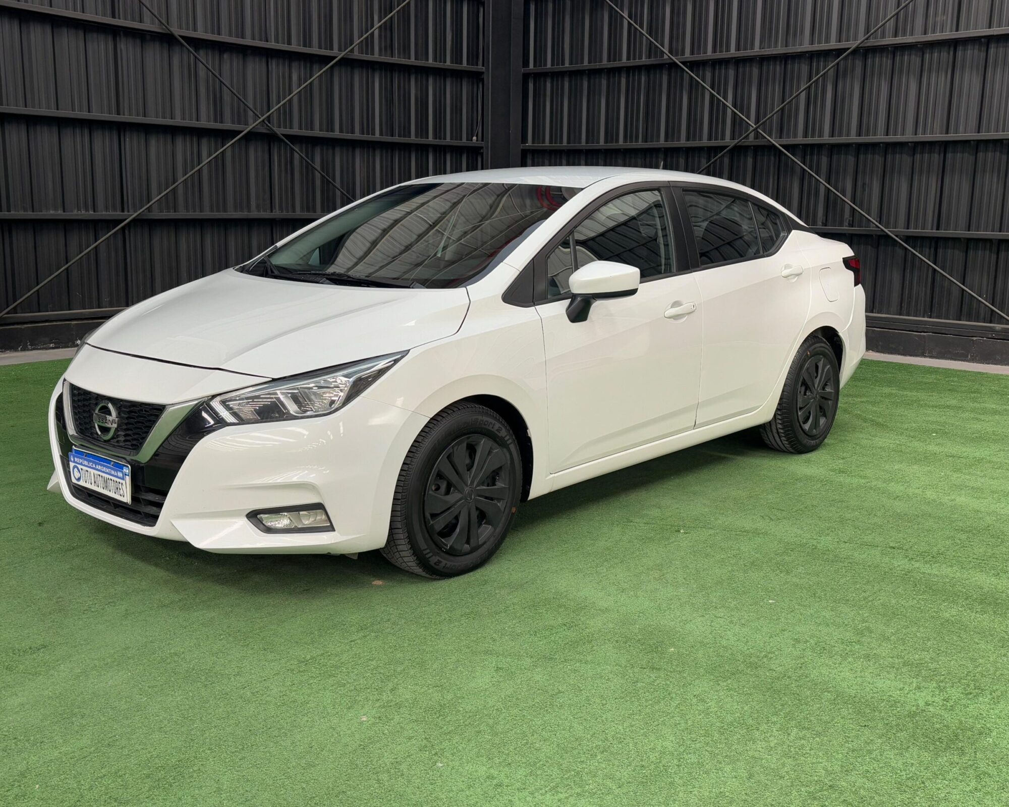 Nissan Versa 1.6 Sense At 2021