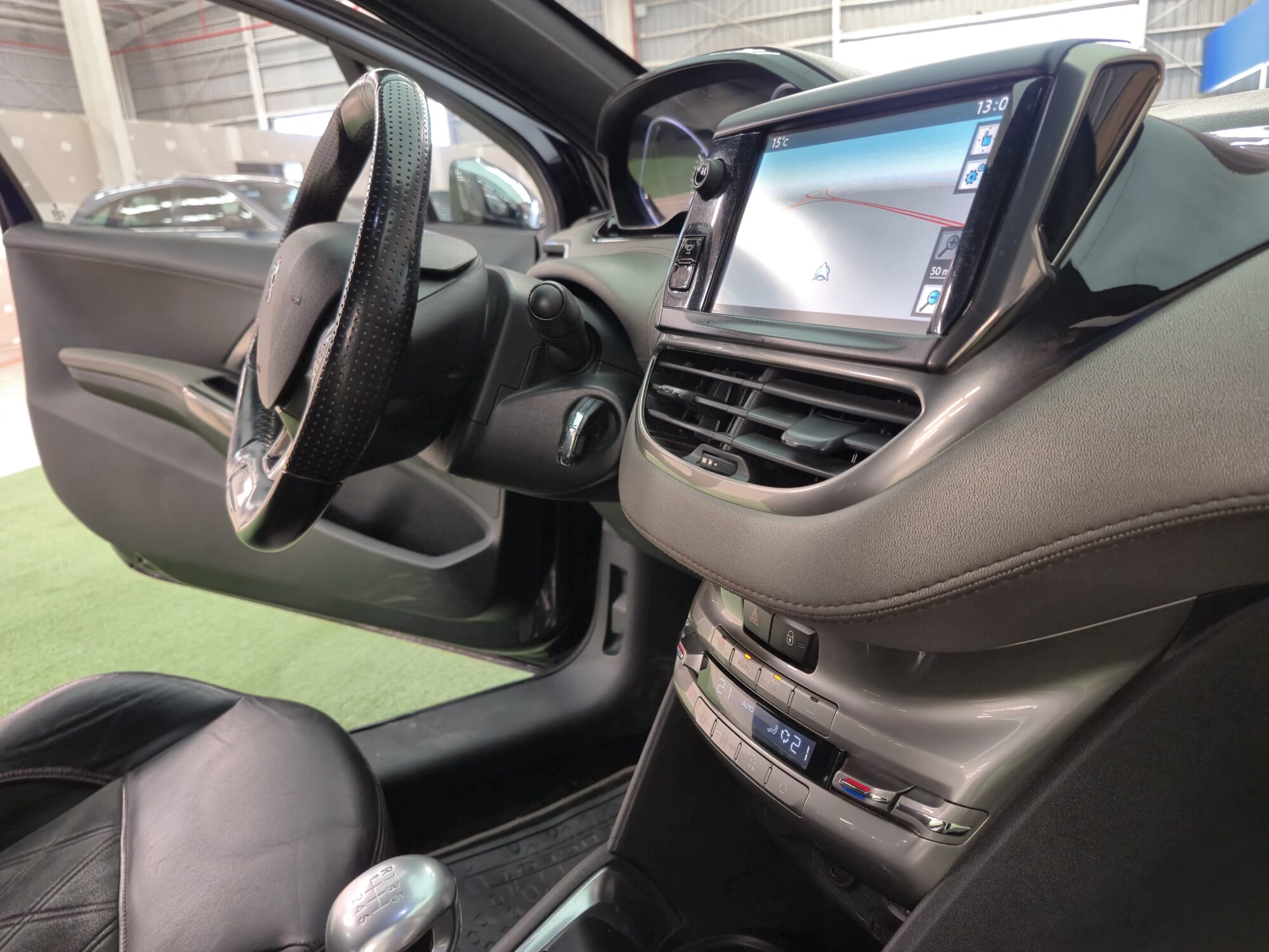 Peugeot 208 1.6 XY 2014 - Imagen 16