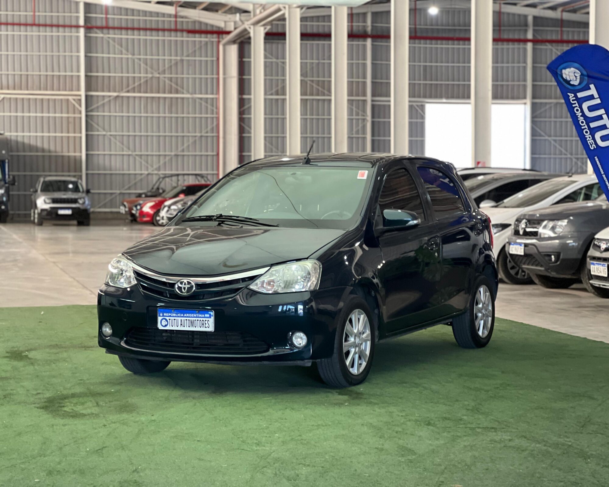 Toyota Etios Xls 1.5 6M/T 5P 2016