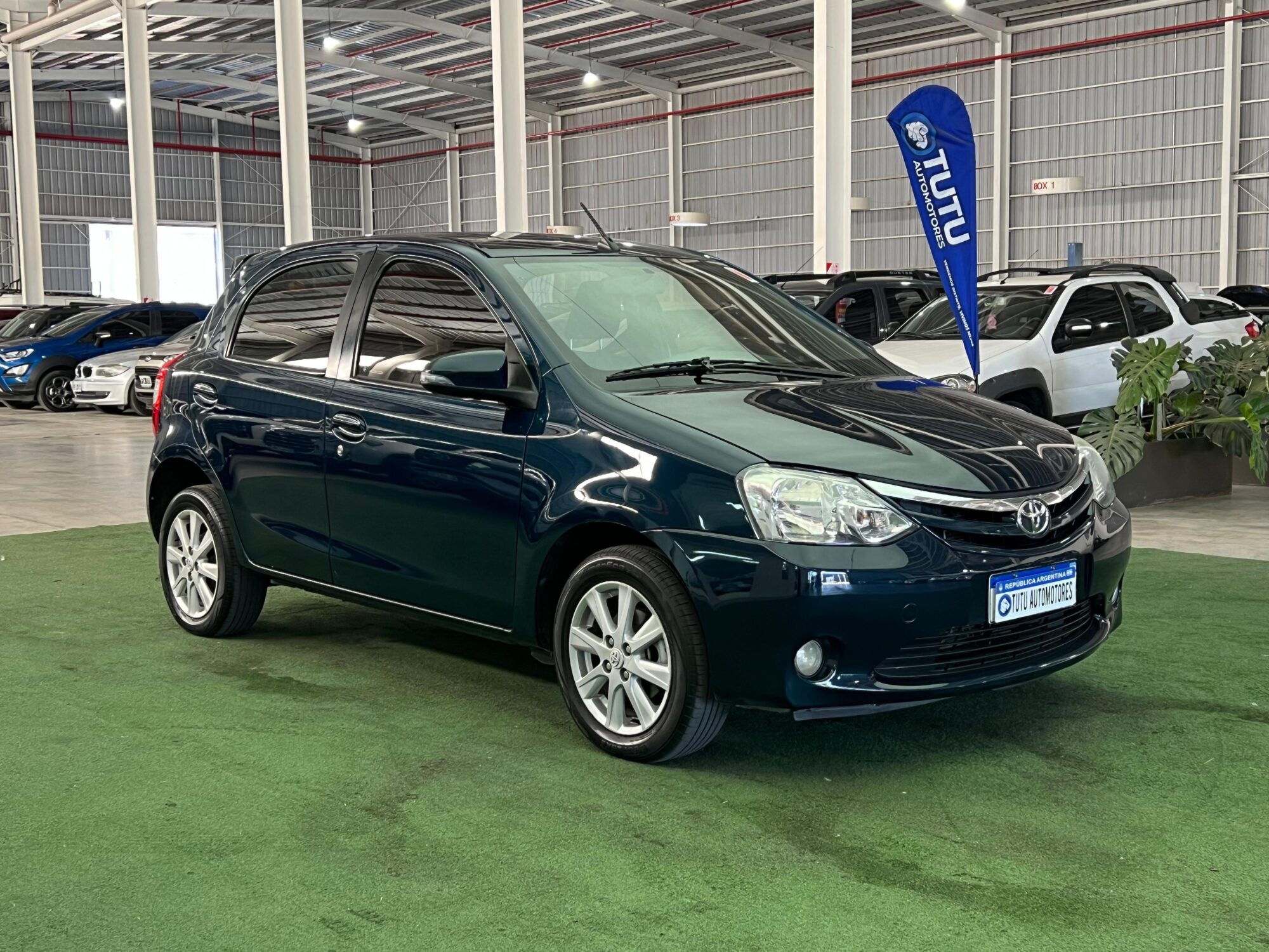 Toyota Etios Xls 1.5 6M/T 5P 2016 - Imagen 3