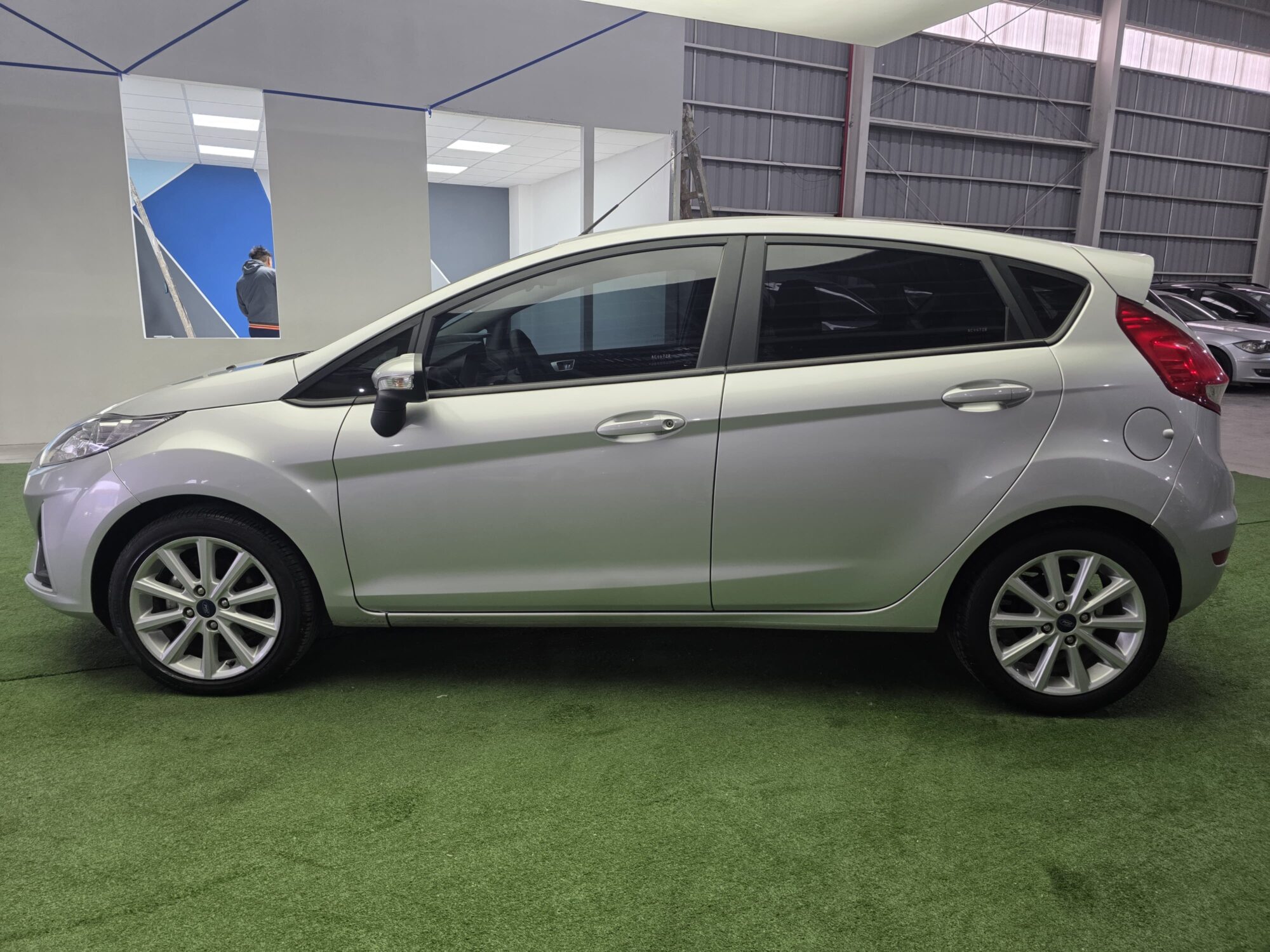 Ford Fiesta 1.6L SE 2018 - Imagen 3