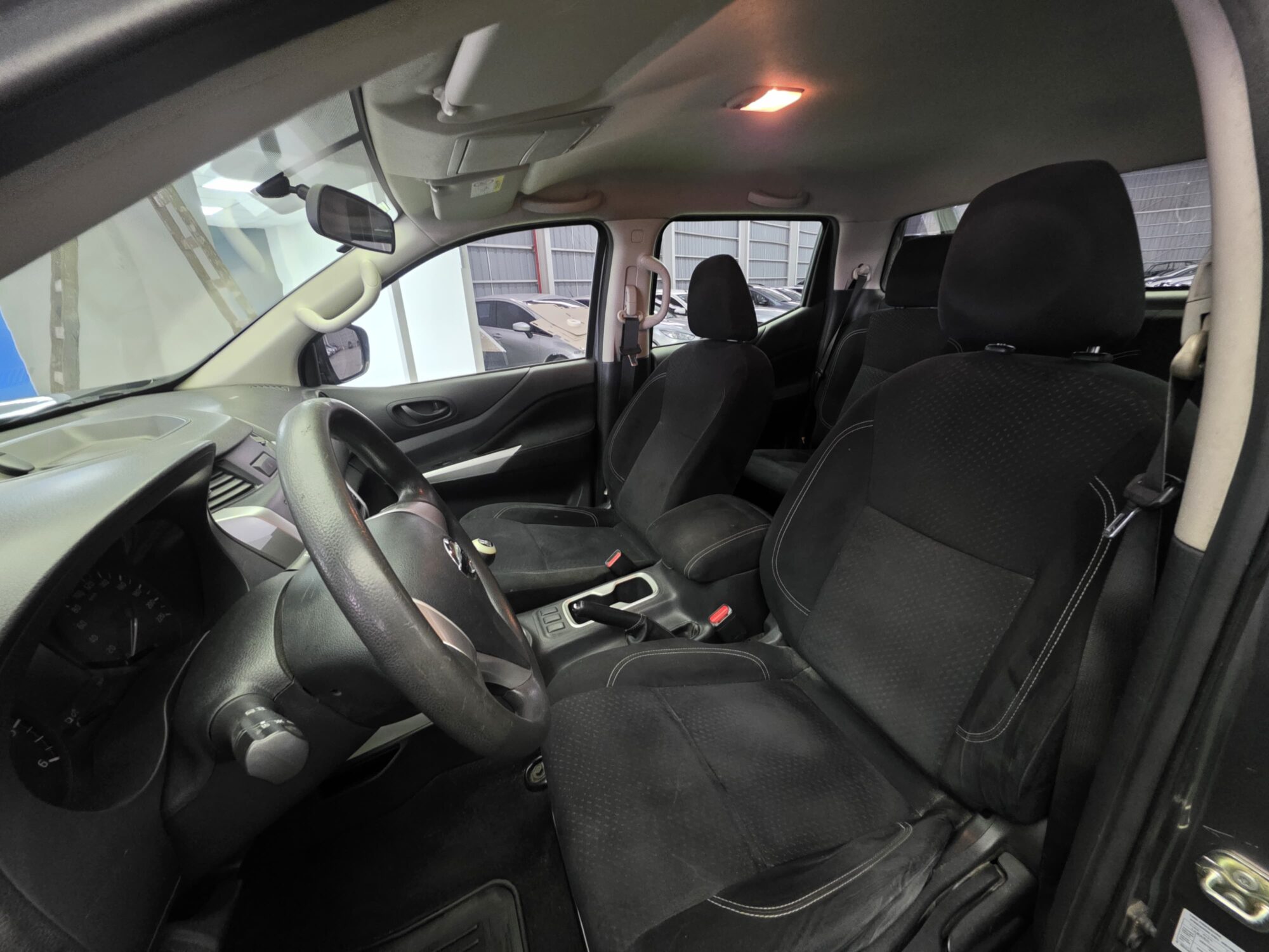 Nissan NP300 Frontier Se 4X2 Mt Diesel 2017 - Imagen 9