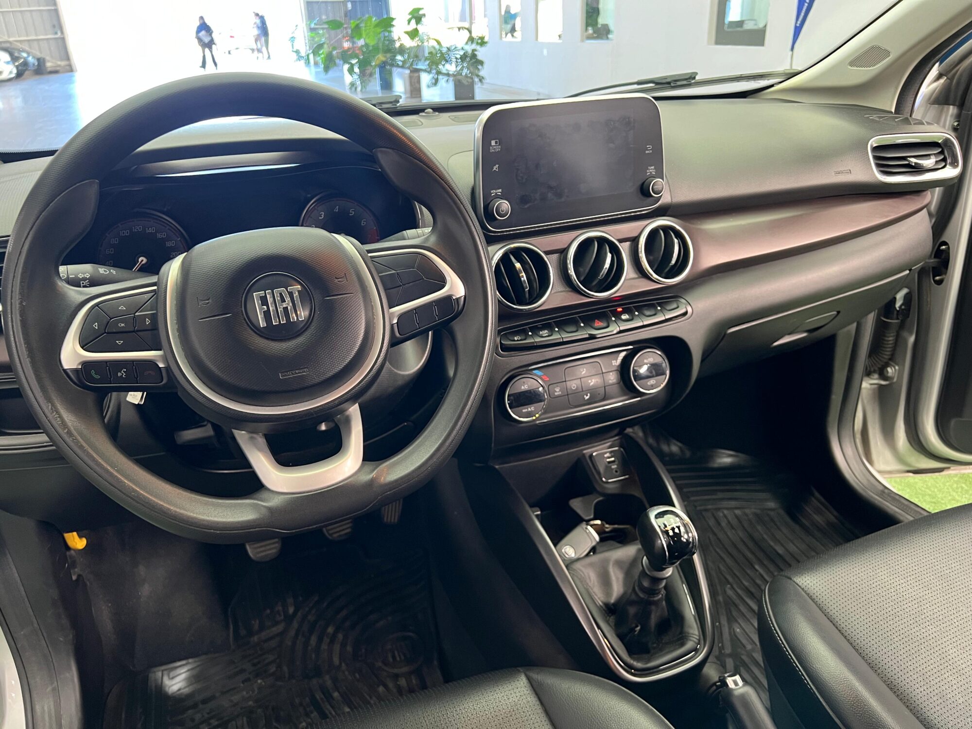 Fiat Cronos Precision 1.8 Mt 4P 2021 - Imagen 11