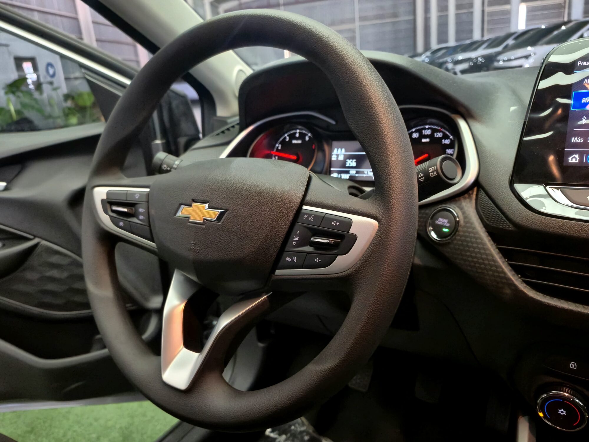 Chevrolet Onix 1.0T LT MT 2025 - Imagen 13