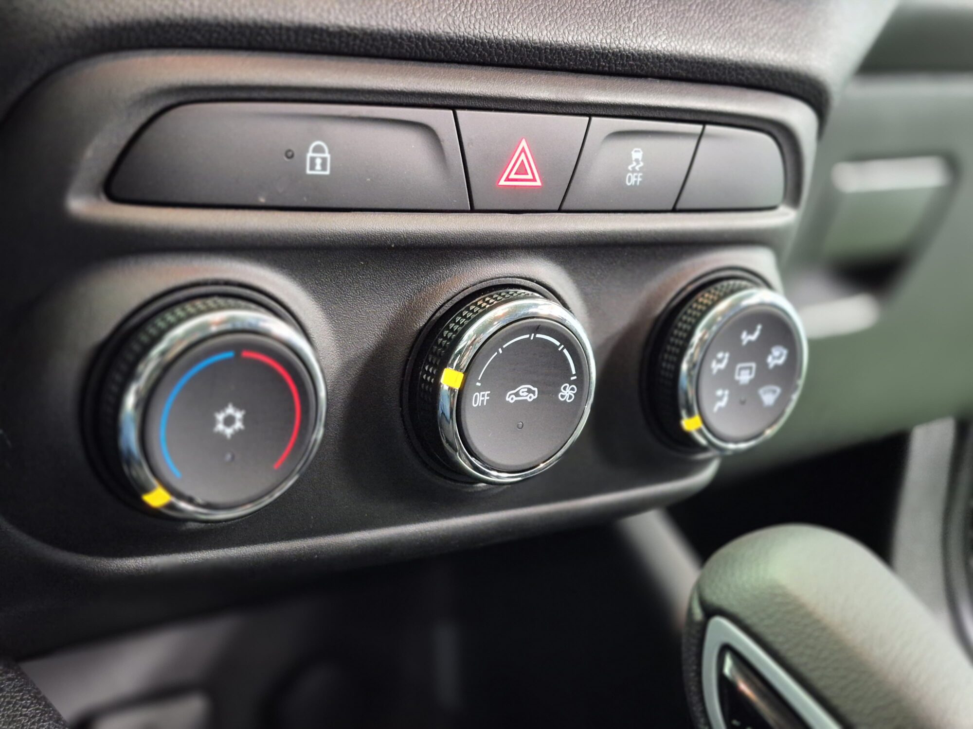 Chevrolet Tracker 1.2T At 2025 - Imagen 17