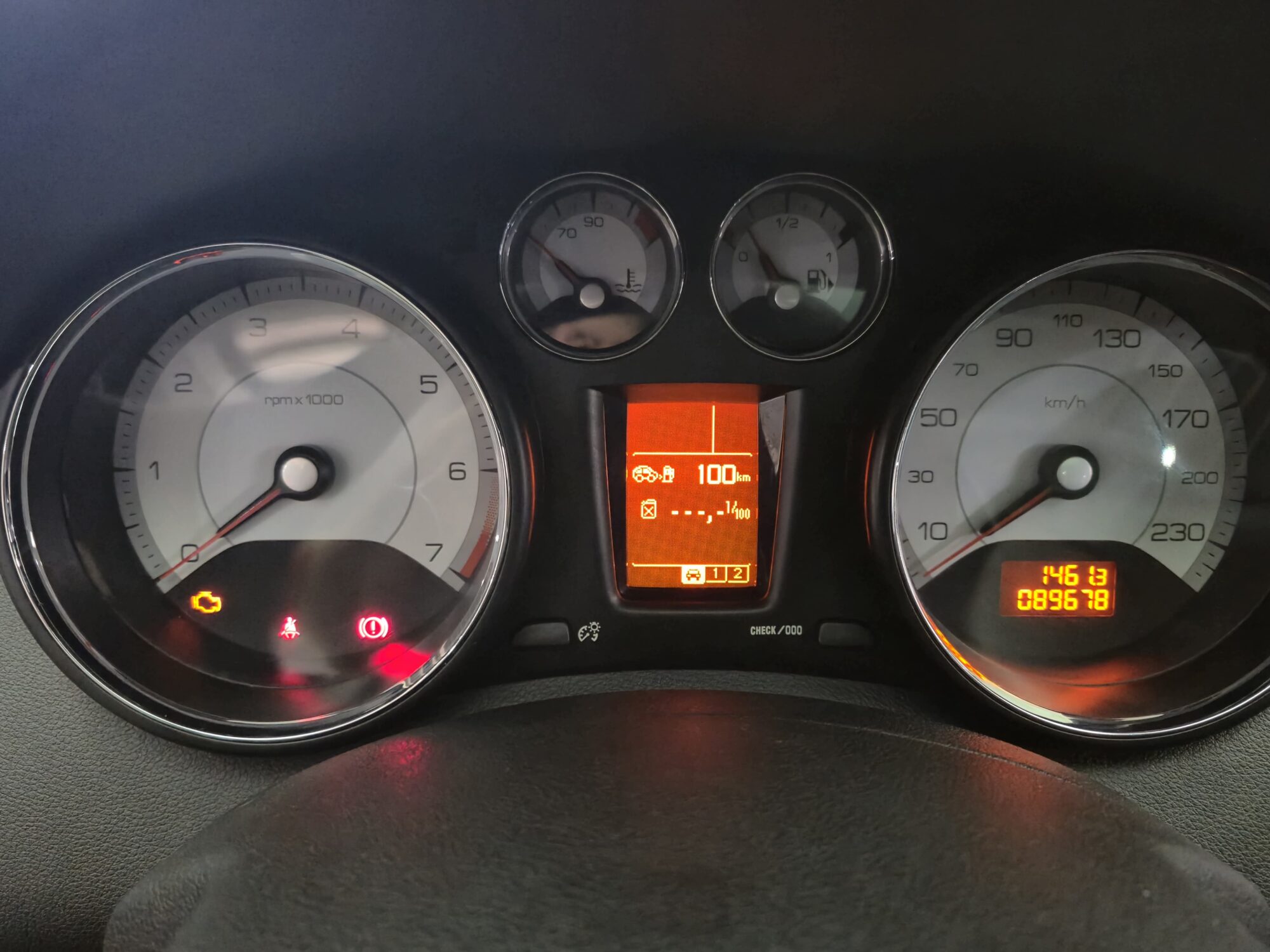 Peugeot 308 Allure1.6 NAV 2015 - Imagen 19