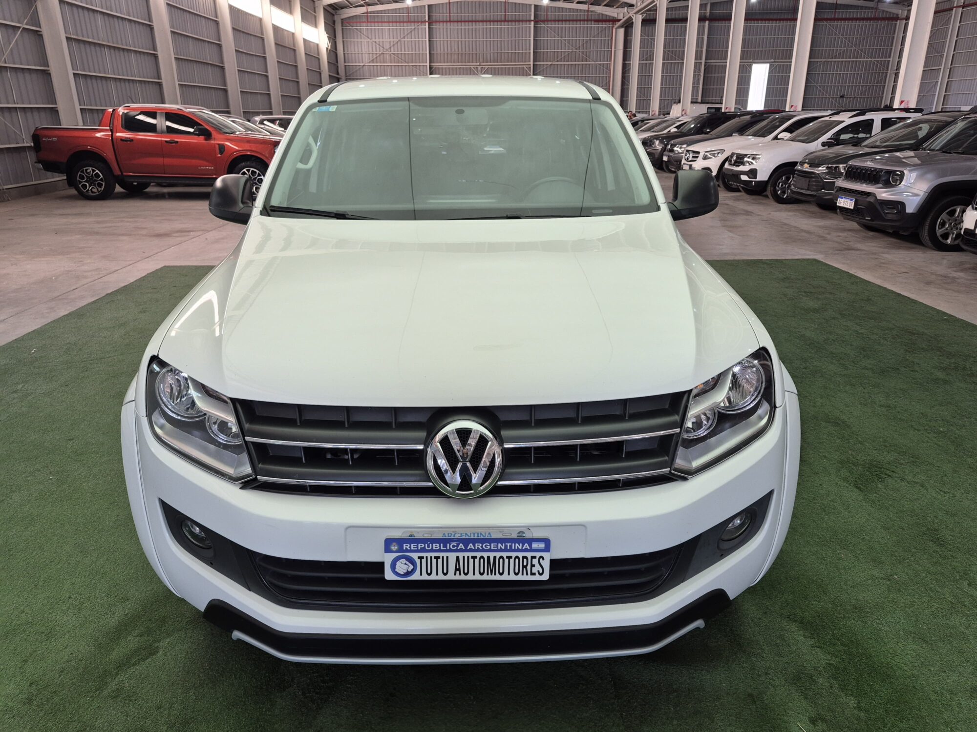 Volkswagen Amarok 2.0L Tdi 180 CV 4X2 Dark Label At 2015 - Imagen 2