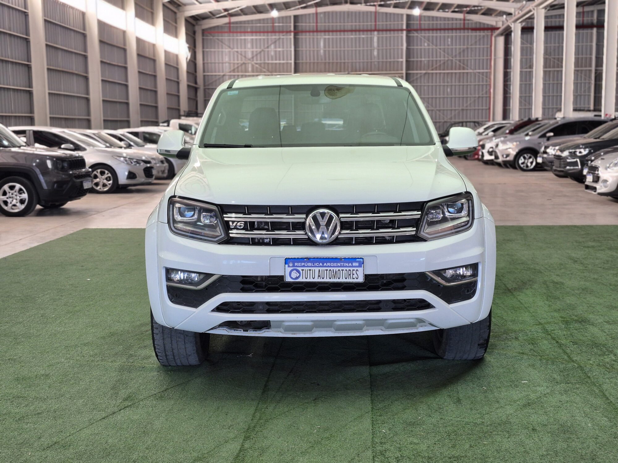 Volkswagen Amarok V6 Highline 2023 - Imagen 2