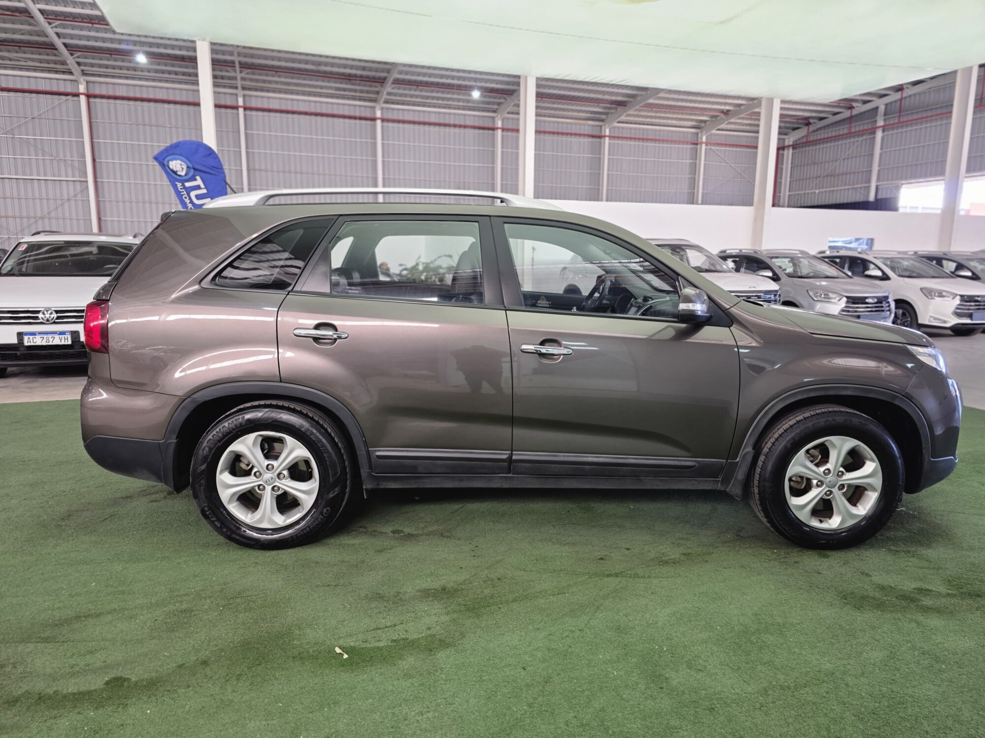 KIA Sorento Ex 2.4L 4X2 At 7As 2013 - Imagen 3