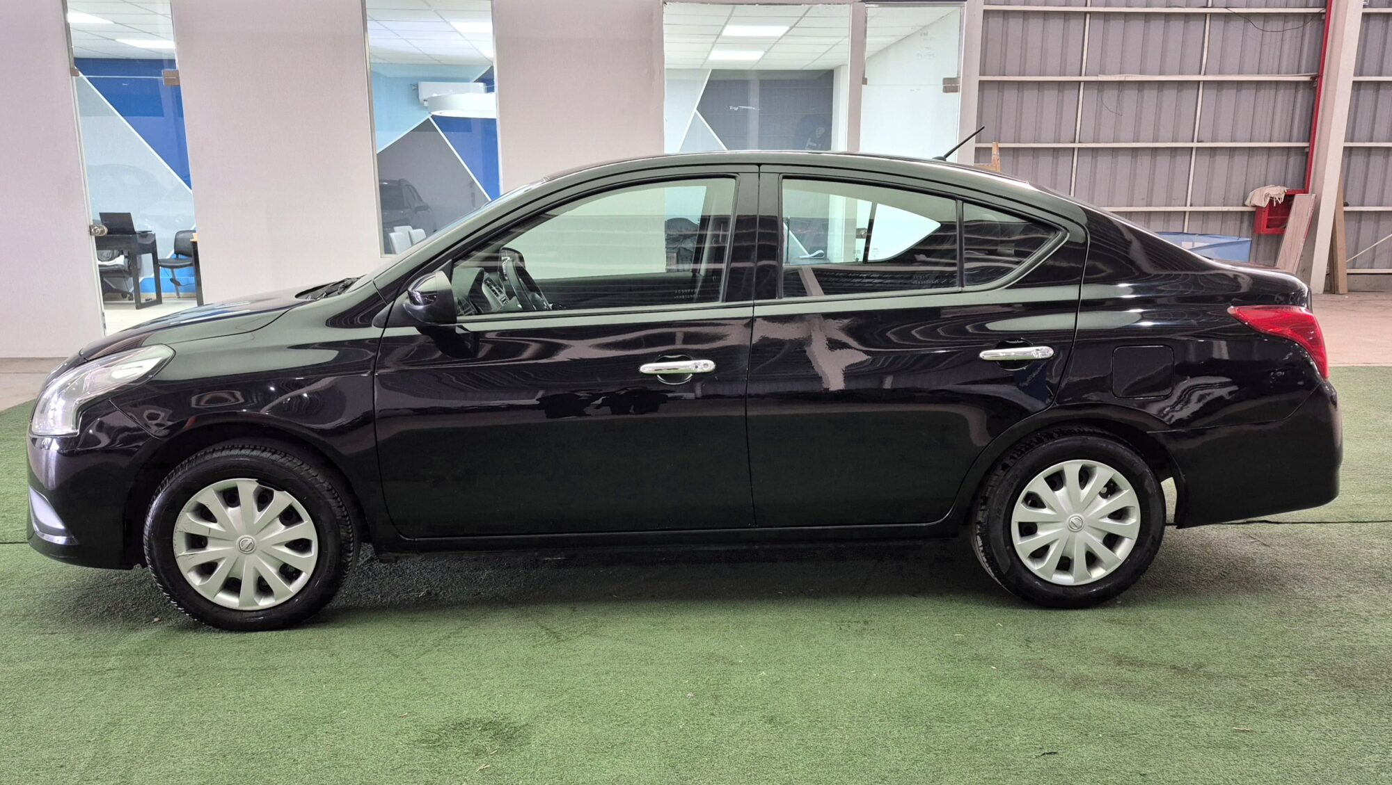 Nissan Versa Sense Mt Pure Drive F2 2018 - Imagen 4