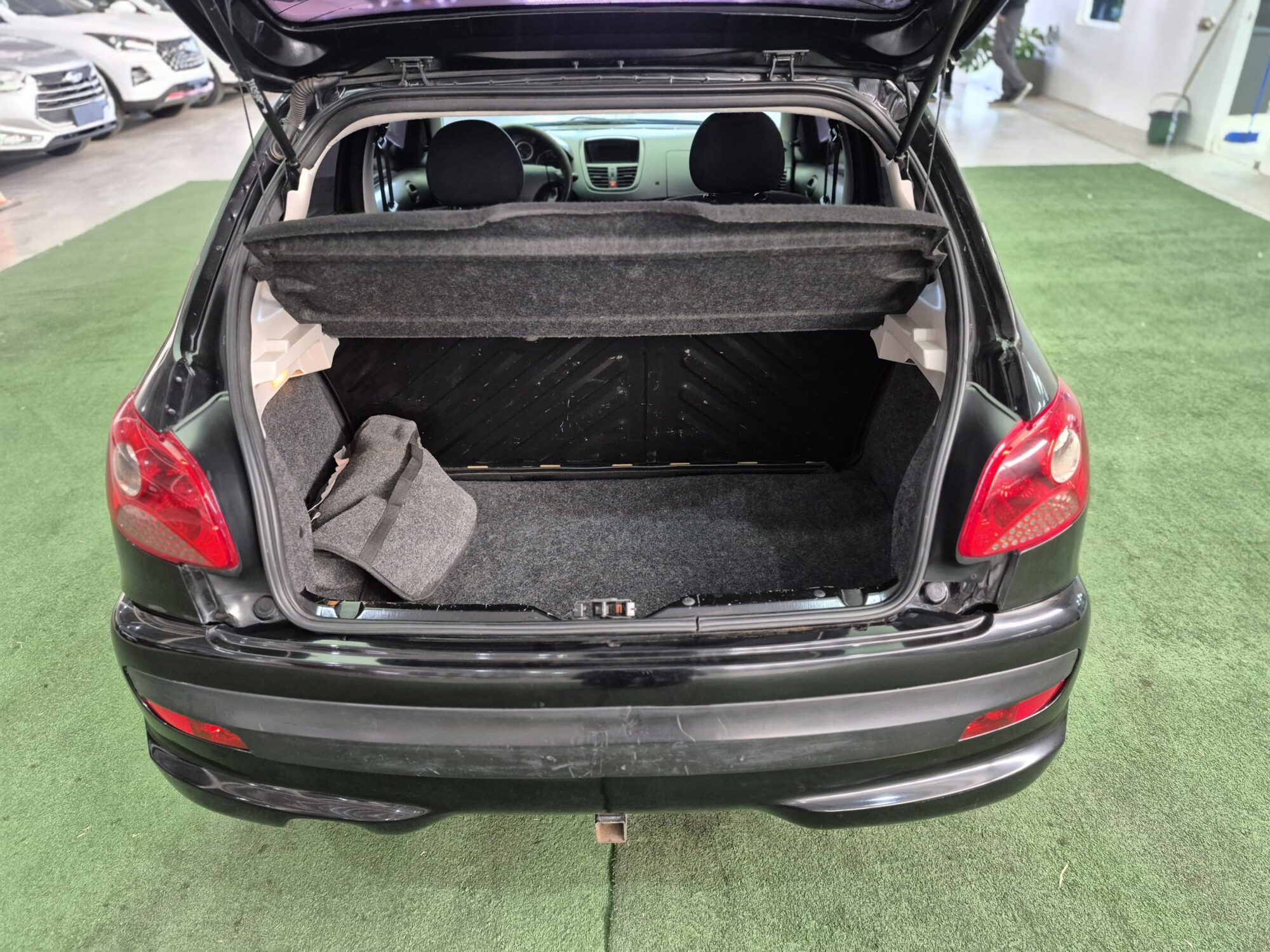 Peugeot 207 Compact Xs 1.6N 5P 2009 - Imagen 7