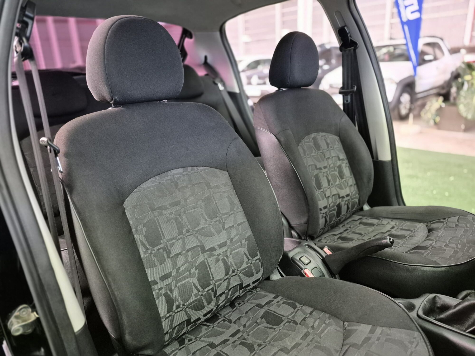Peugeot 207 Compact Xs 1.6N 5P 2009 - Imagen 8