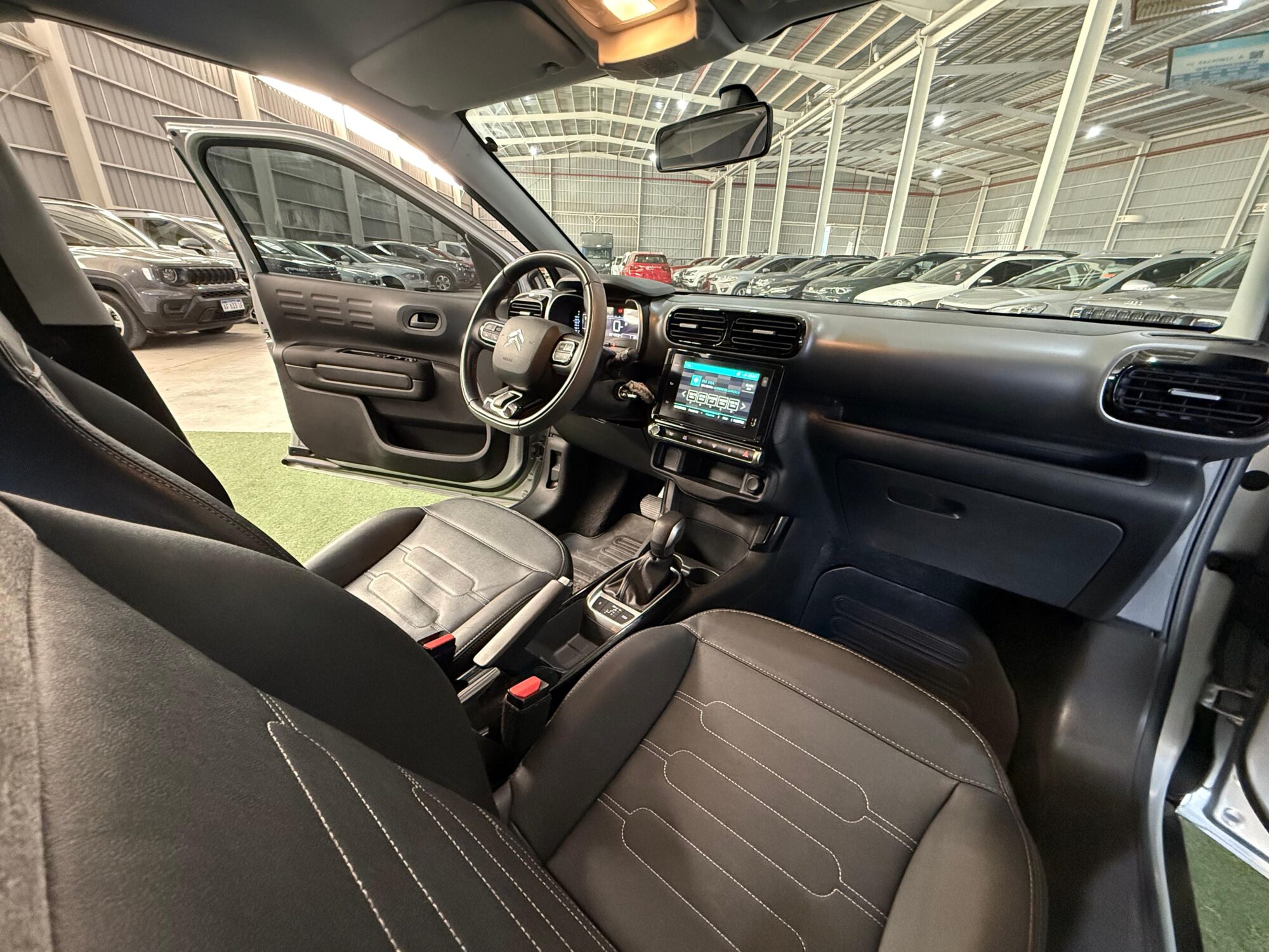 Citroen C4 Cactus Vti 115 EAT6 Feel Pack Plus 2023 - Imagen 8