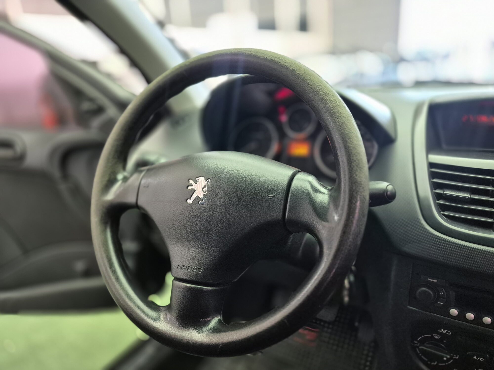 Peugeot 207 Compact Xs 1.6N 5P 2009 - Imagen 10
