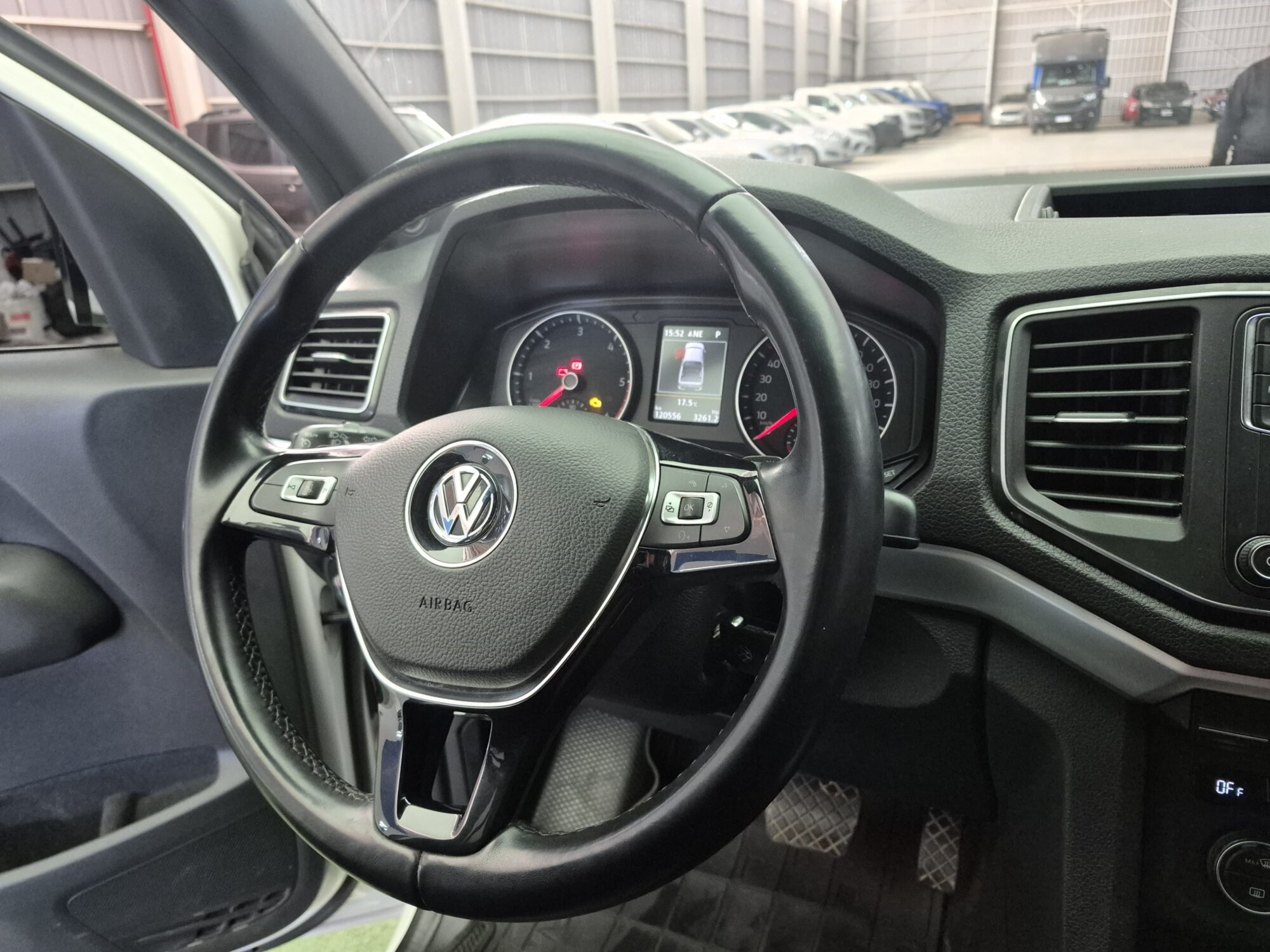 Volkswagen Amarok V6 Highline 2023 - Imagen 11