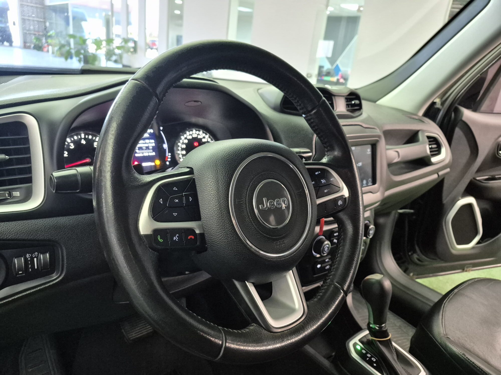 Jeep Renegade Sport 1.8 AT6 2019 - Imagen 13