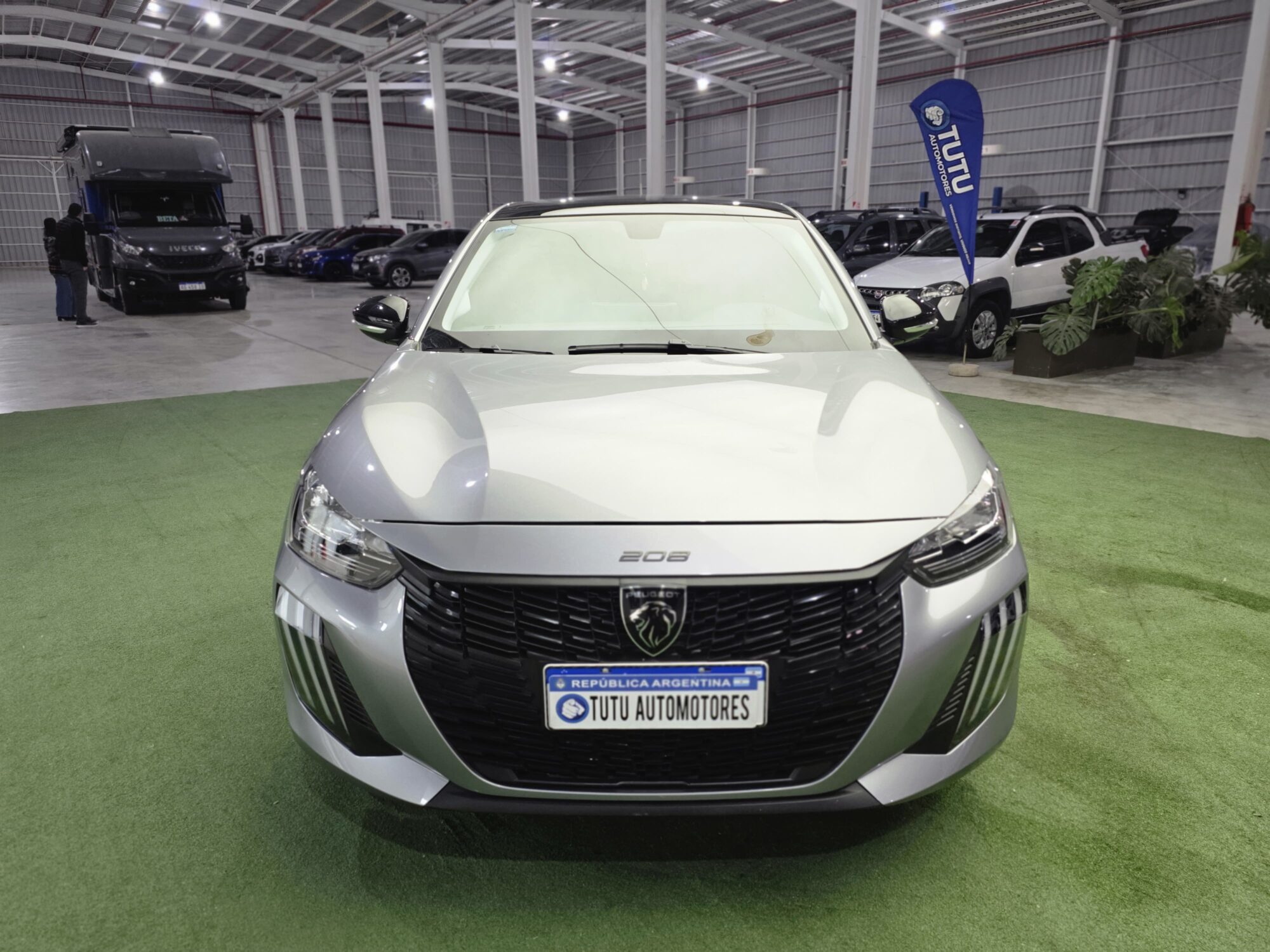 Peugeot 208 1.6 Allure Pack 2024 - Imagen 2