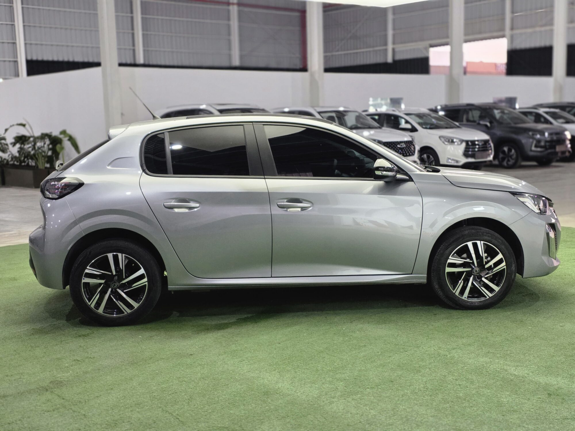 Peugeot 208 1.6 Allure Pack 2024 - Imagen 4