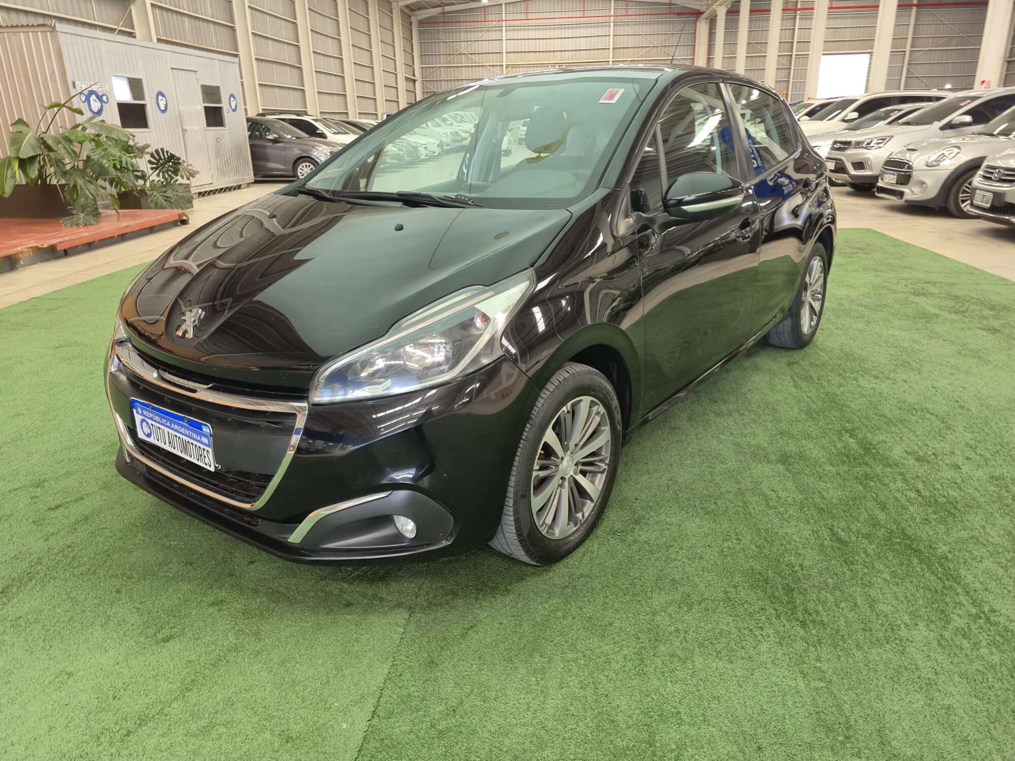 Peugeot 208 Allure 1.6 5p mt 2018