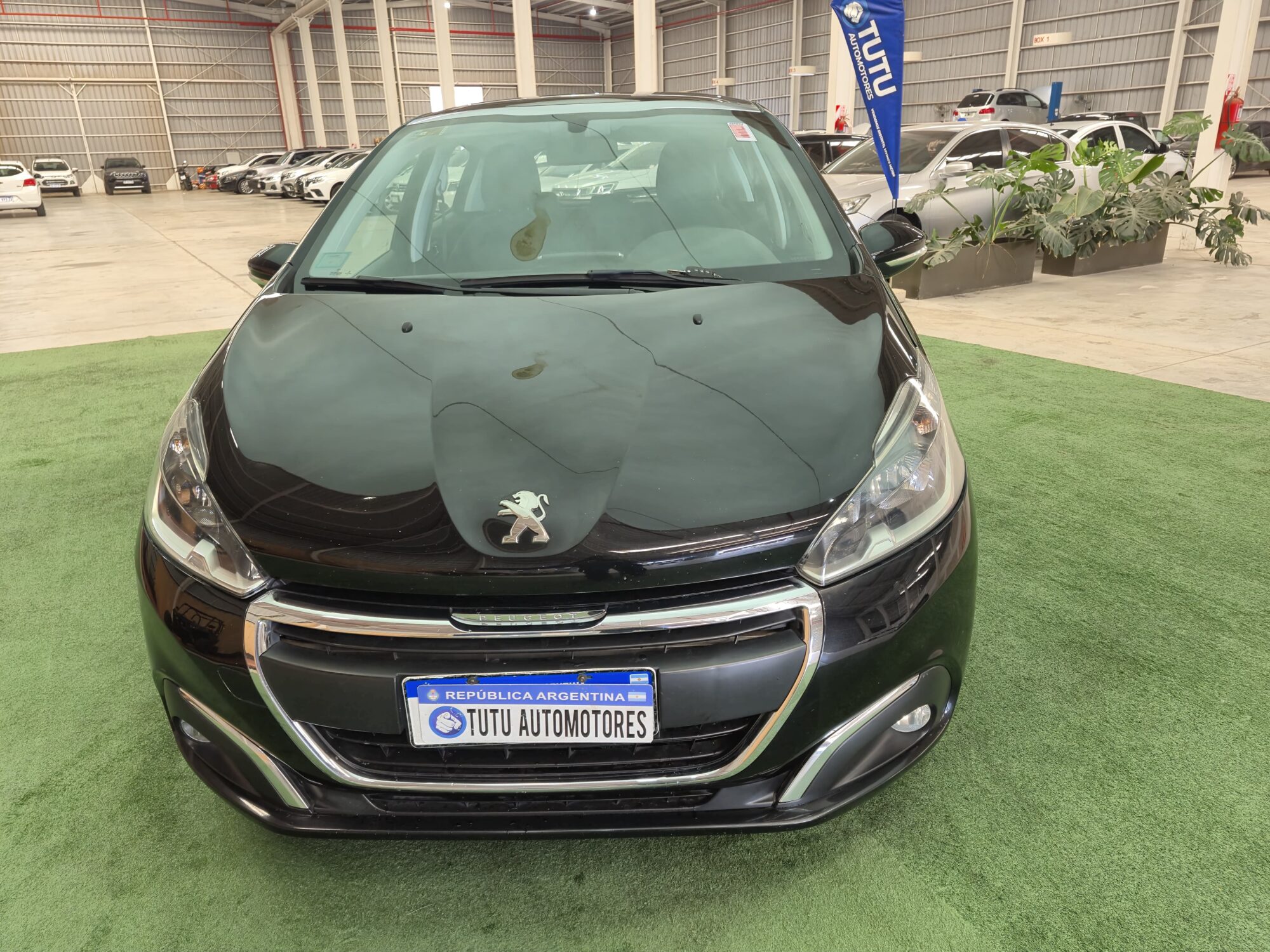 Peugeot 208 Allure 1.6 5p mt 2018 - Imagen 4