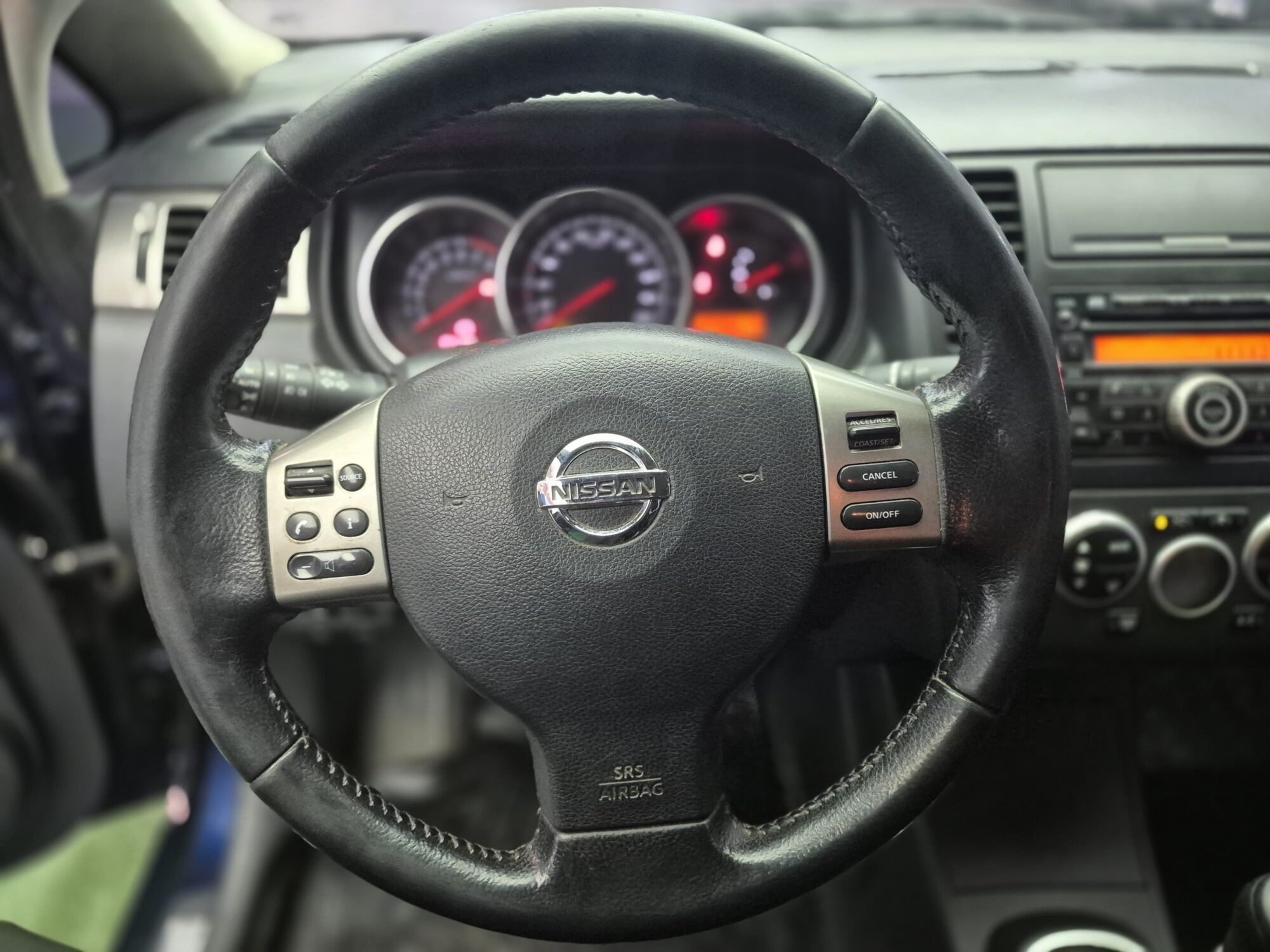 Nissan Tiida1.8 6Mt Tekna 2014 - Imagen 10