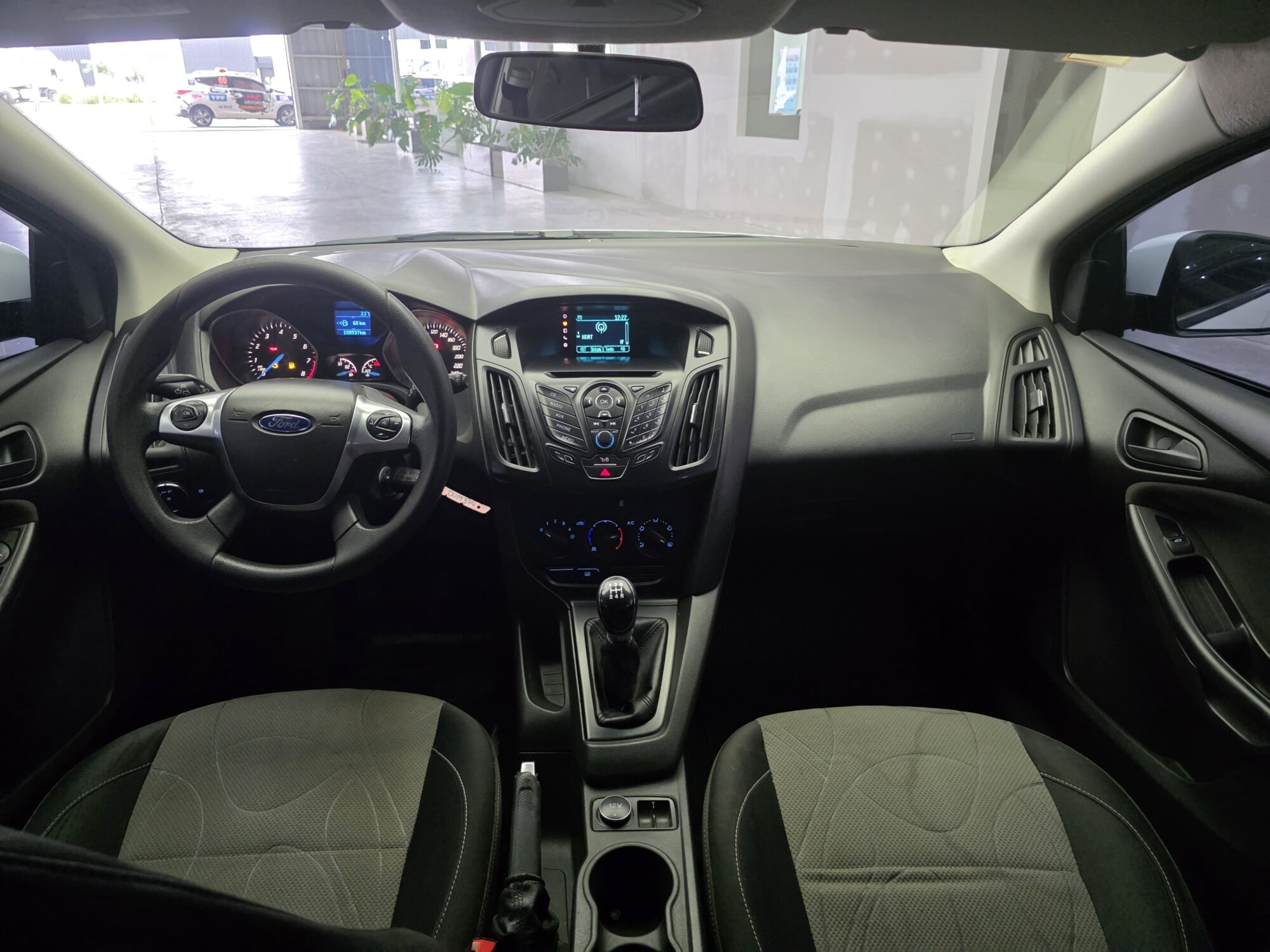 Ford Focus  1.6N S MT 5P 2015 - Imagen 14