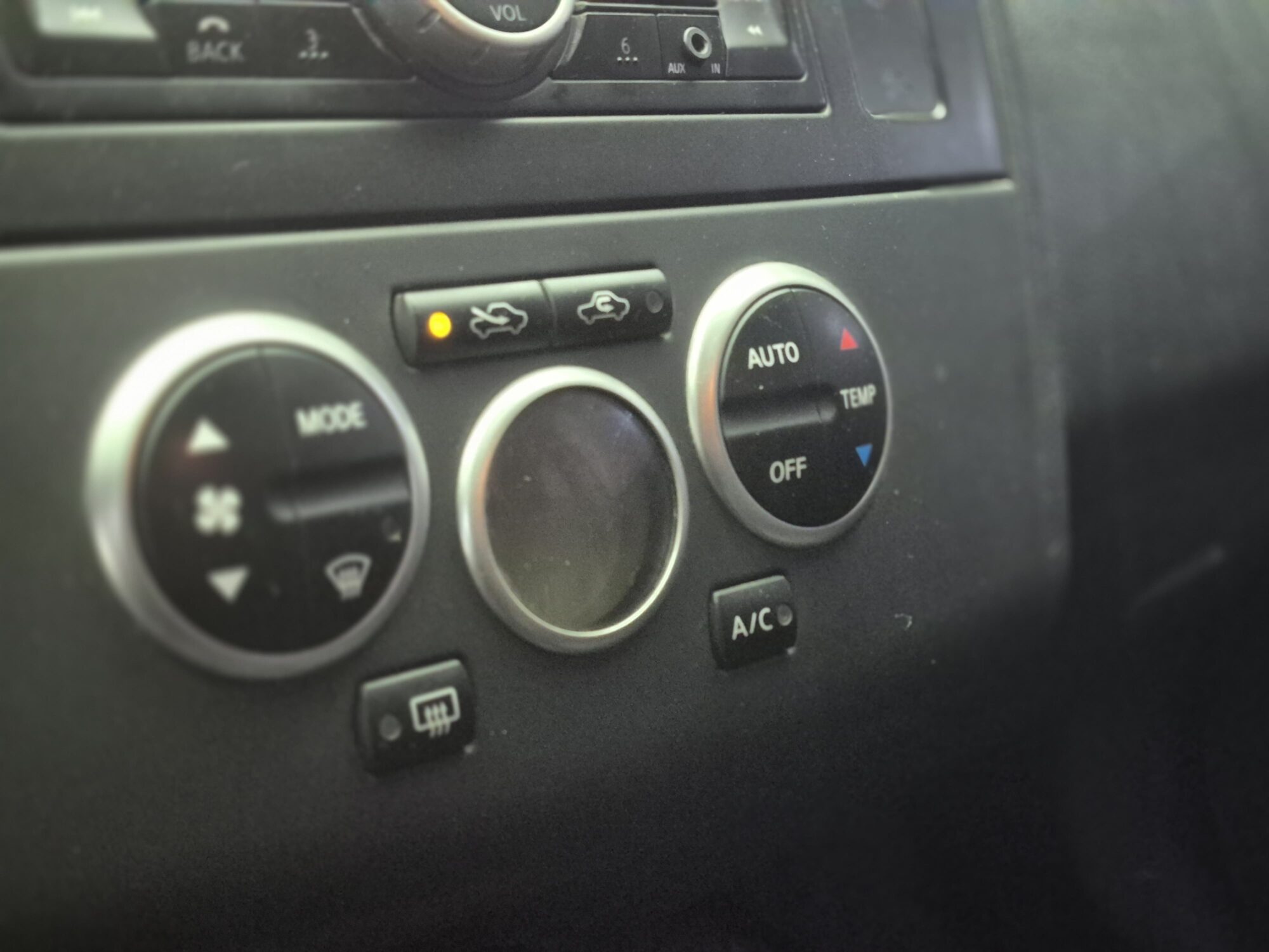 Nissan Tiida1.8 6Mt Tekna 2014 - Imagen 15