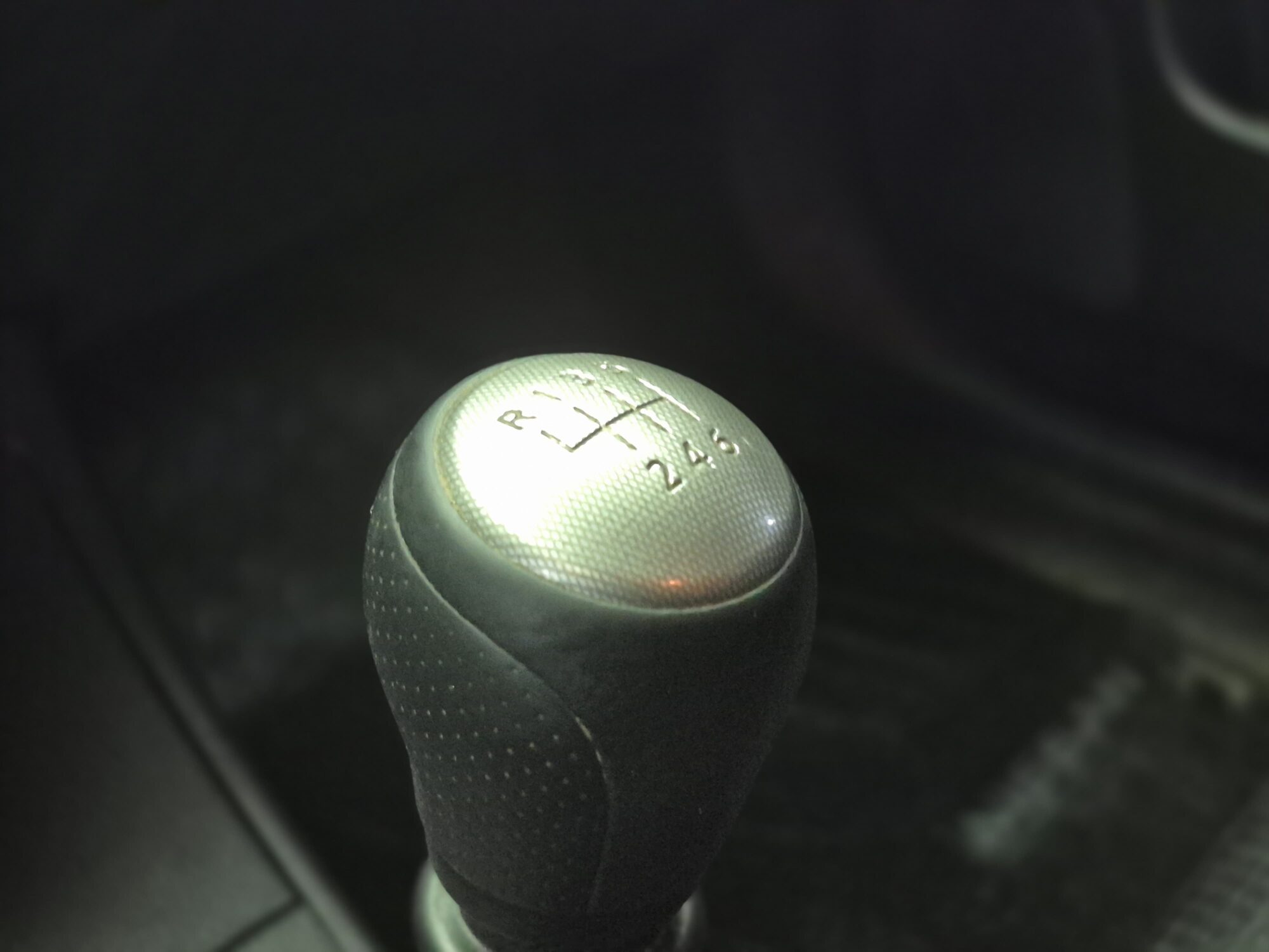 Nissan Tiida1.8 6Mt Tekna 2014 - Imagen 16