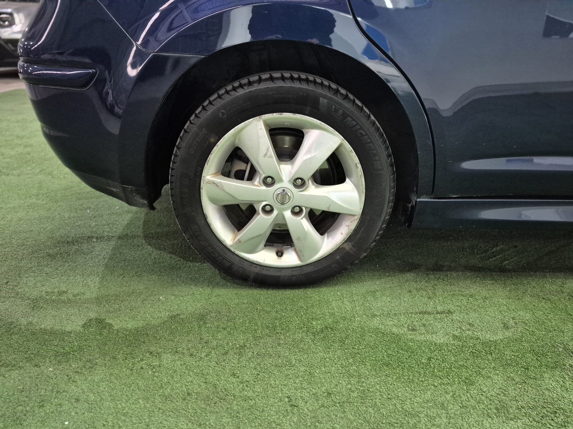 Nissan Tiida1.8 6Mt Tekna 2014 - Imagen 8