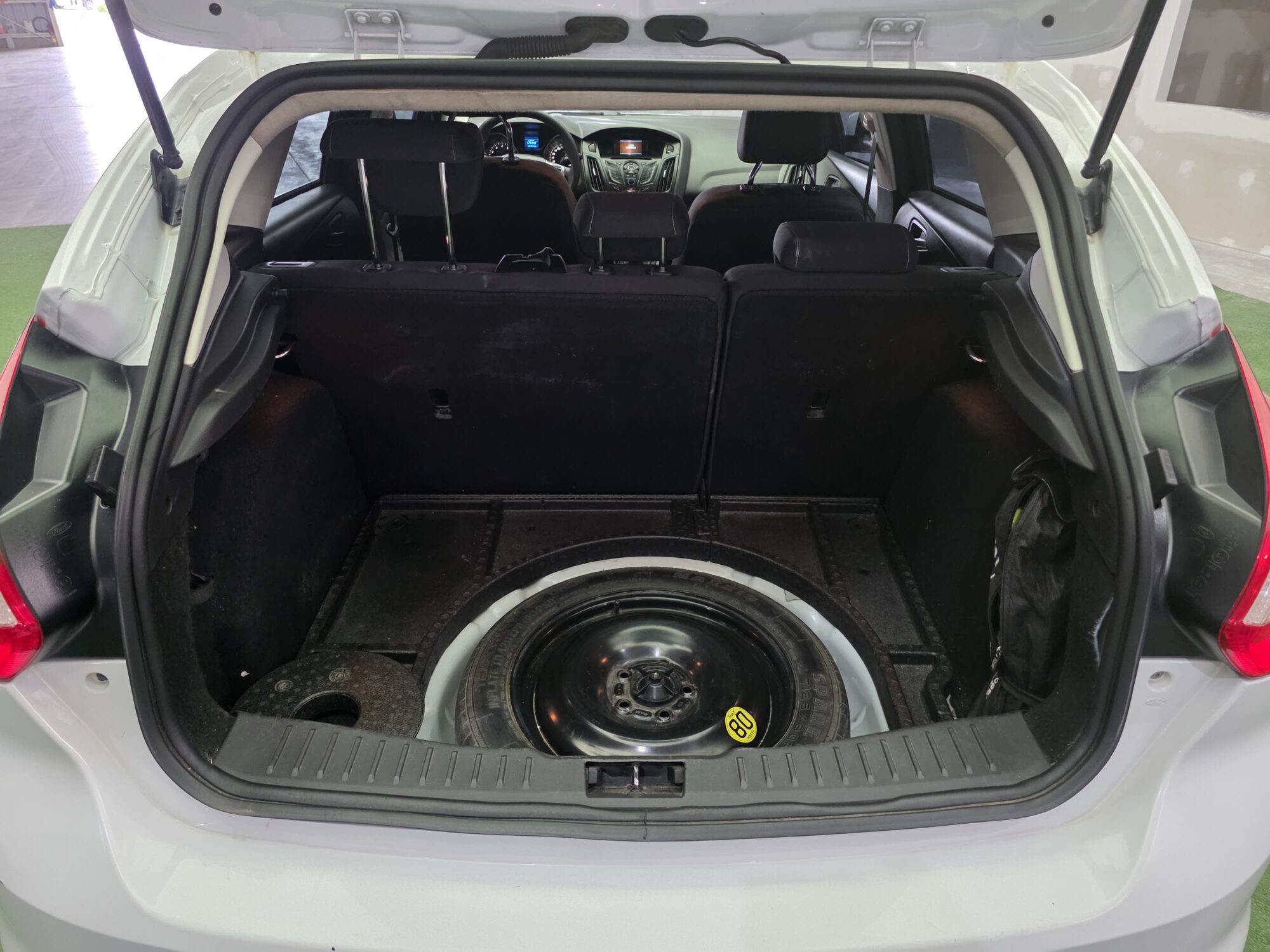 Ford Focus  1.6N S MT 5P 2015 - Imagen 20