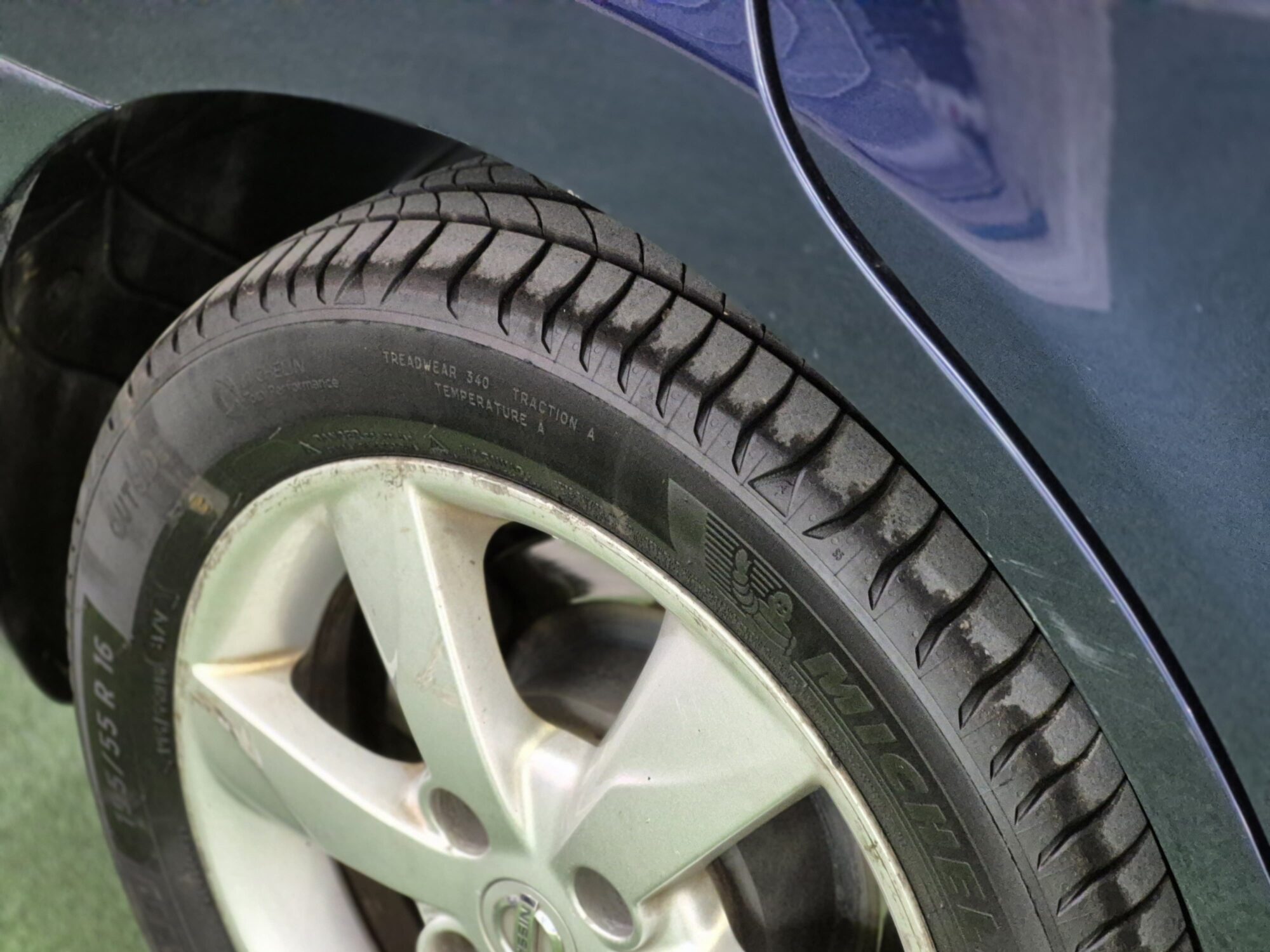 Nissan Tiida1.8 6Mt Tekna 2014 - Imagen 9