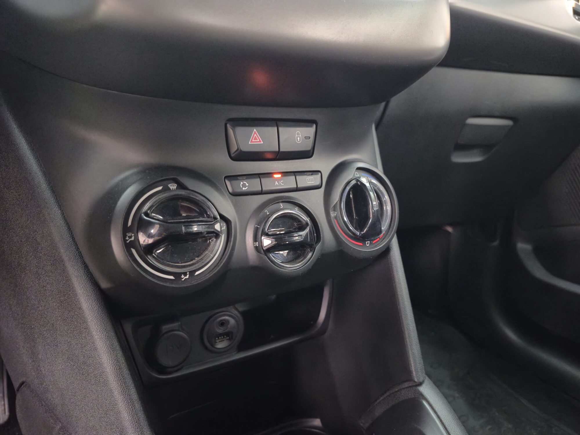 Peugeot 208 Allure 1.6 5p mt 2018 - Imagen 12