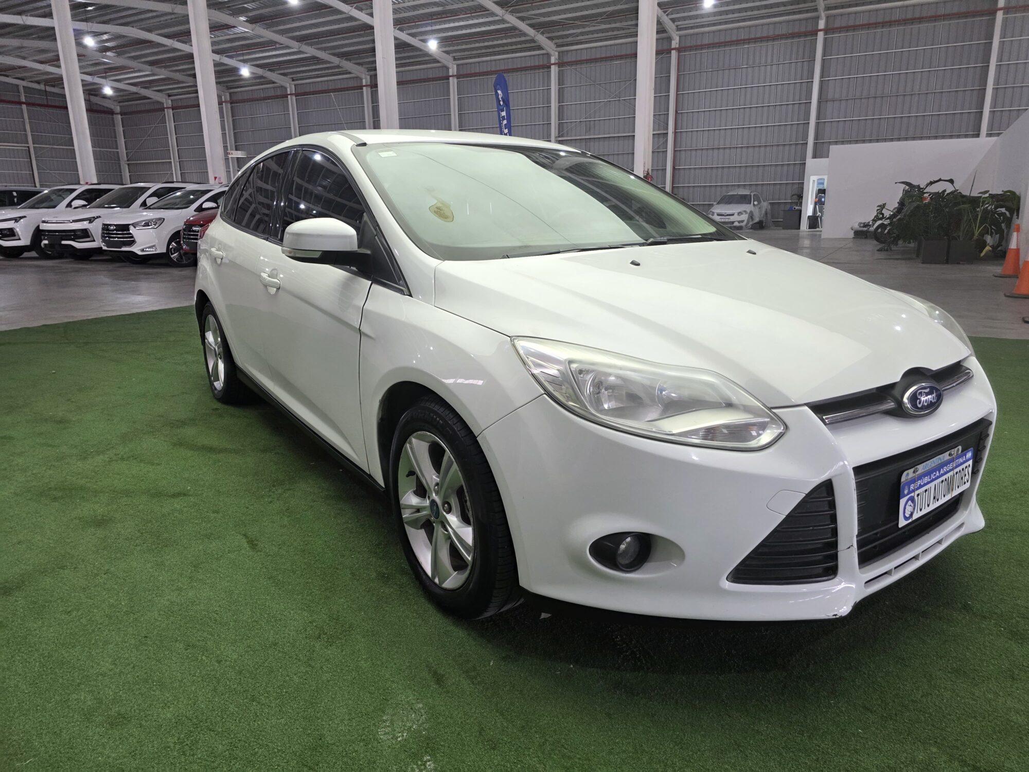 Ford Focus  1.6N S MT 5P 2015 - Imagen 7