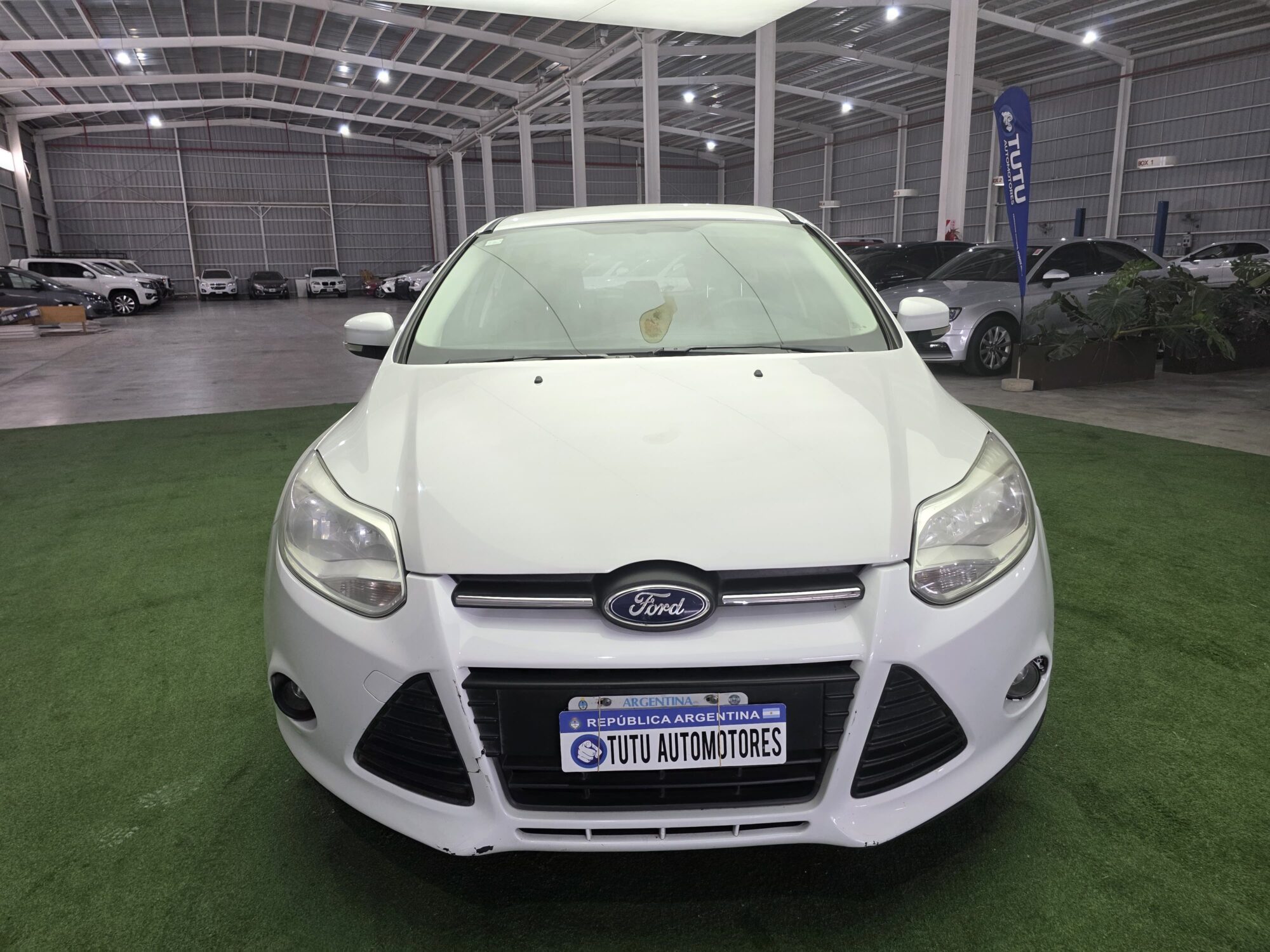 Ford Focus  1.6N S MT 5P 2015 - Imagen 6