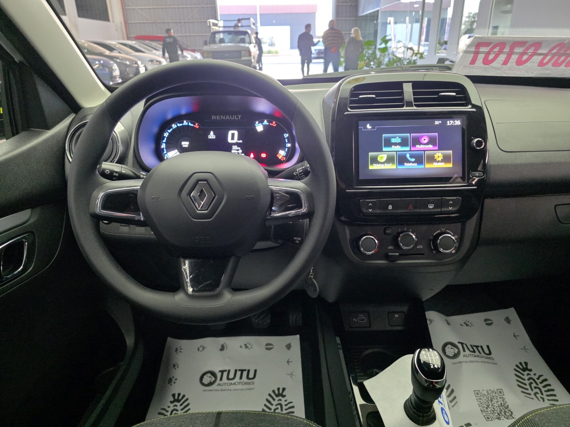 Kwid 1.0 Iconic Outside 2025 - Imagen 21