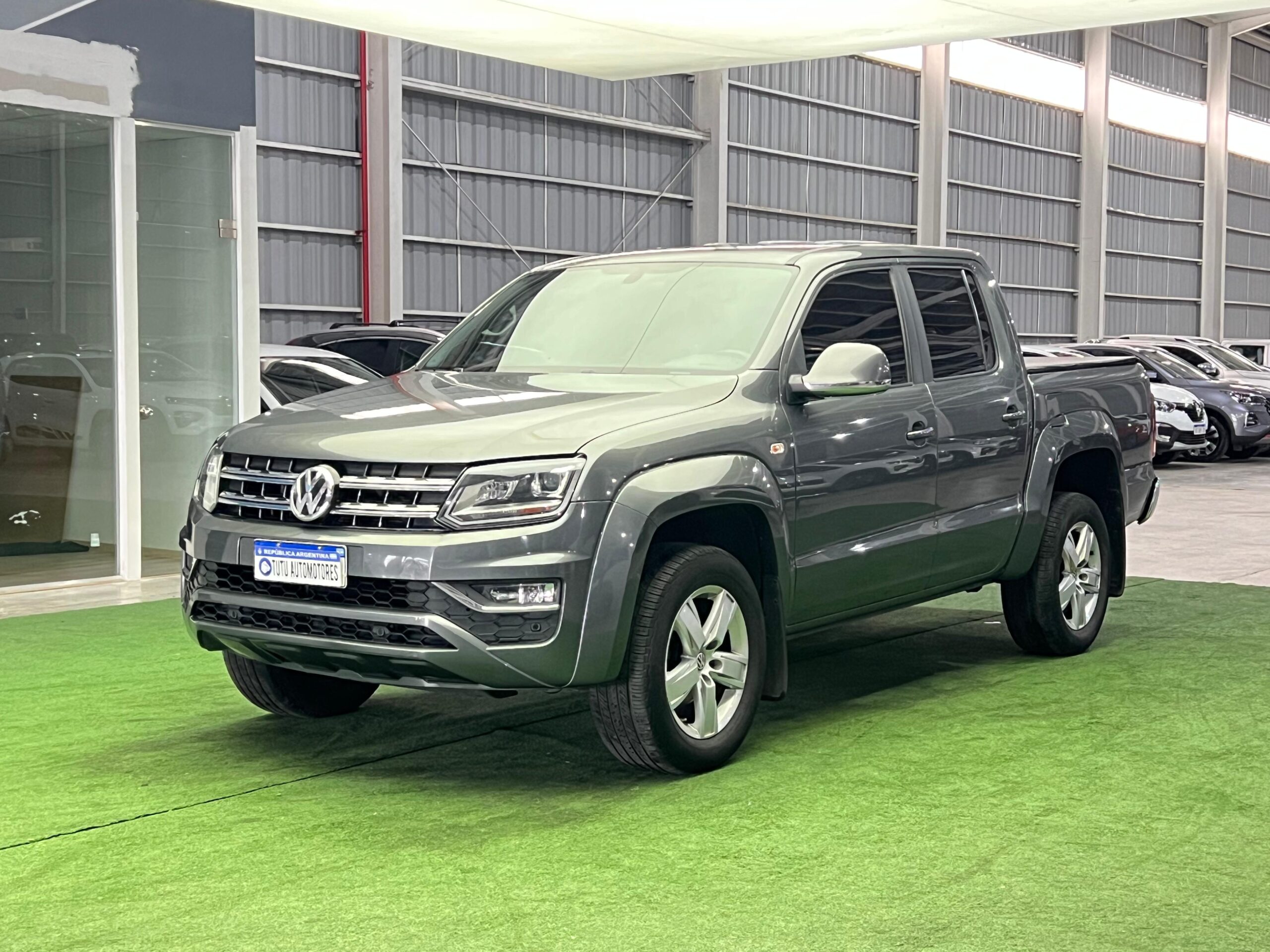 Amarok DC 2.0L TDI 180CV Highline 4X2 AUT EU5