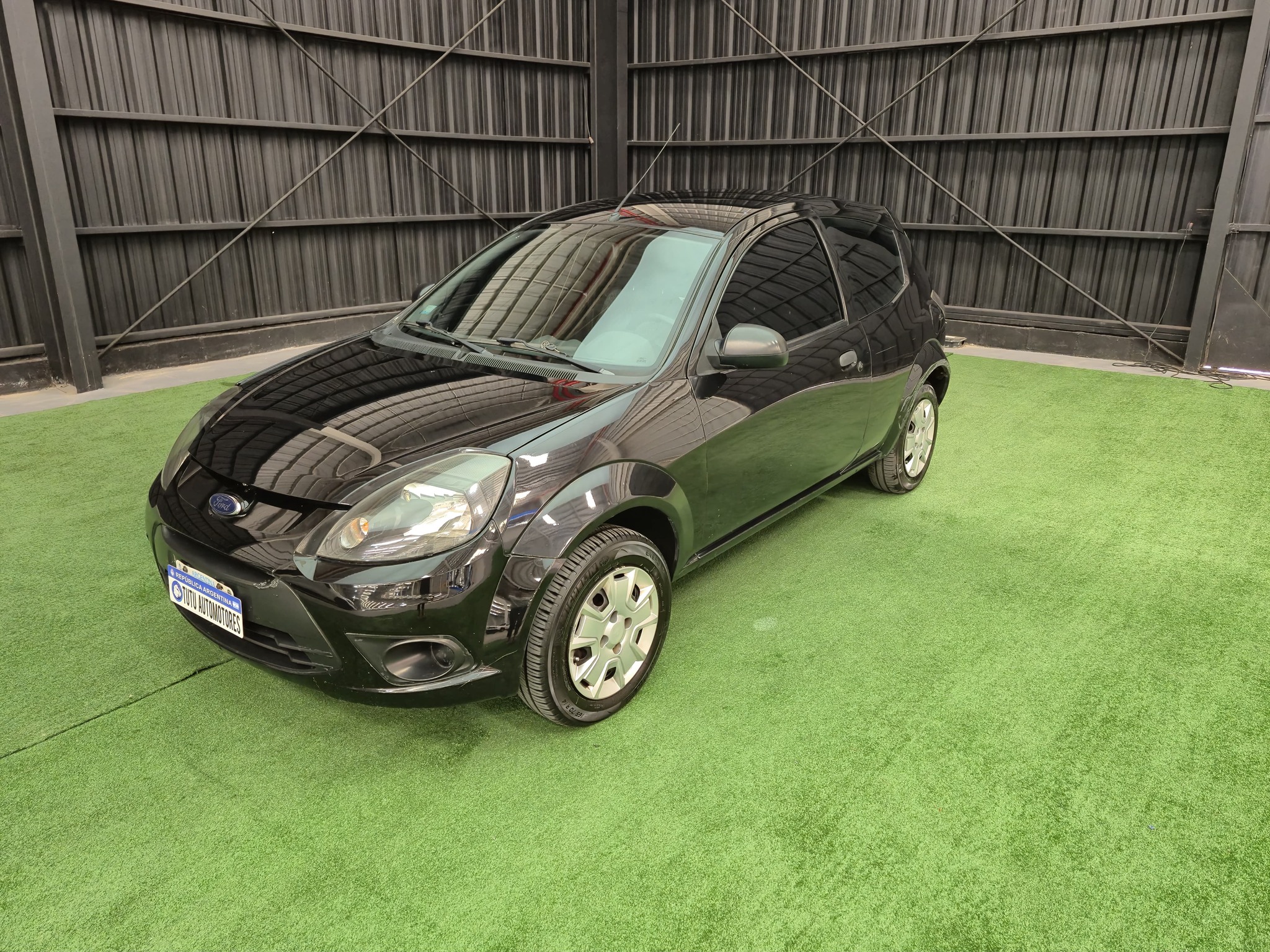 01 - copia Ford Ka 1.6 Fly Viral 95cv 2013 - Image 1