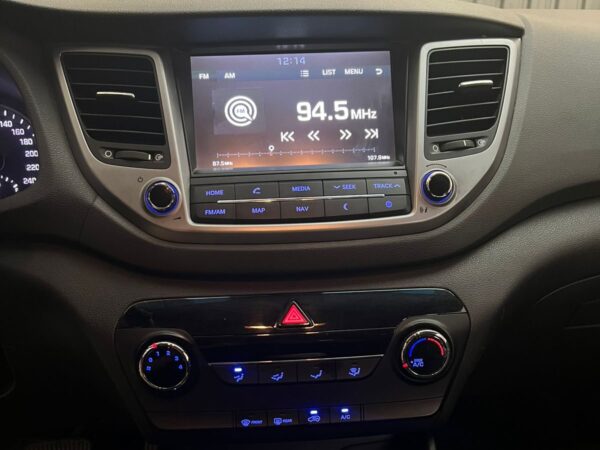 Hyundai Tucson 2.0 2WD Premium 2017 - Image 11