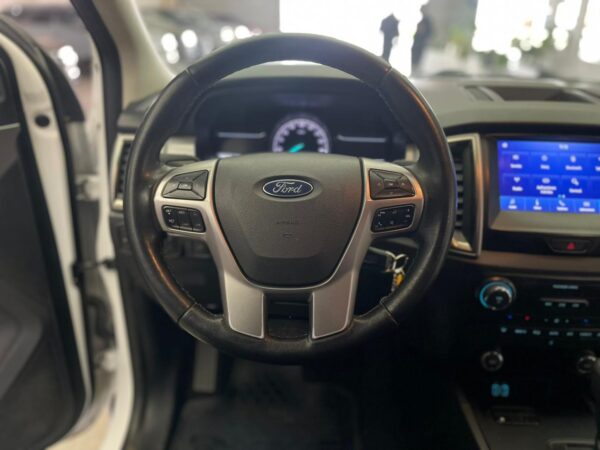 Ford Ranger DC 2.2 D XLT 4X2 AT - Image 8