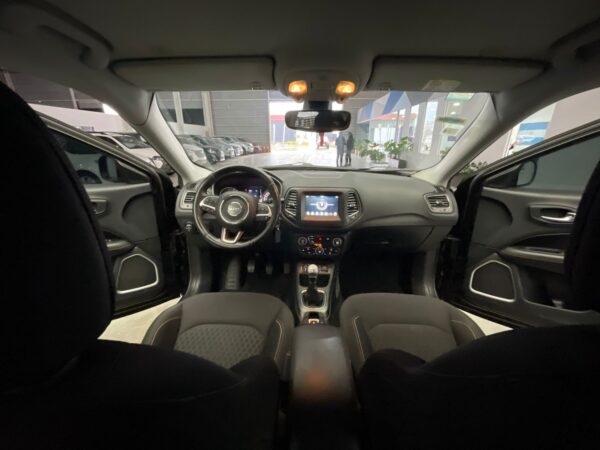 Jeep Compass Sport 2.4 MT6 FWD 2018 - Image 21