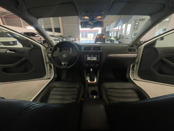Volkswagen Vento SPORTLINE 2.0T BIXENON DSG   2014 - Image 15