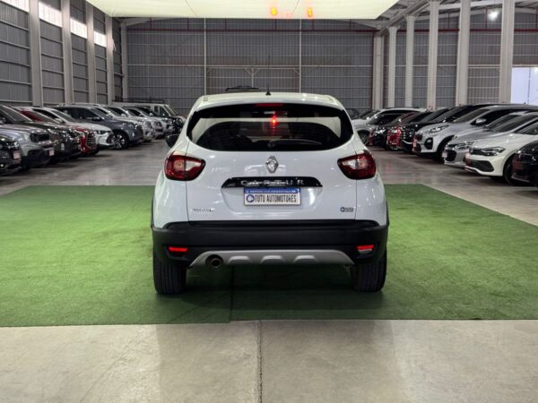 Renault Captur Zen 2.0 2019 - Image 8