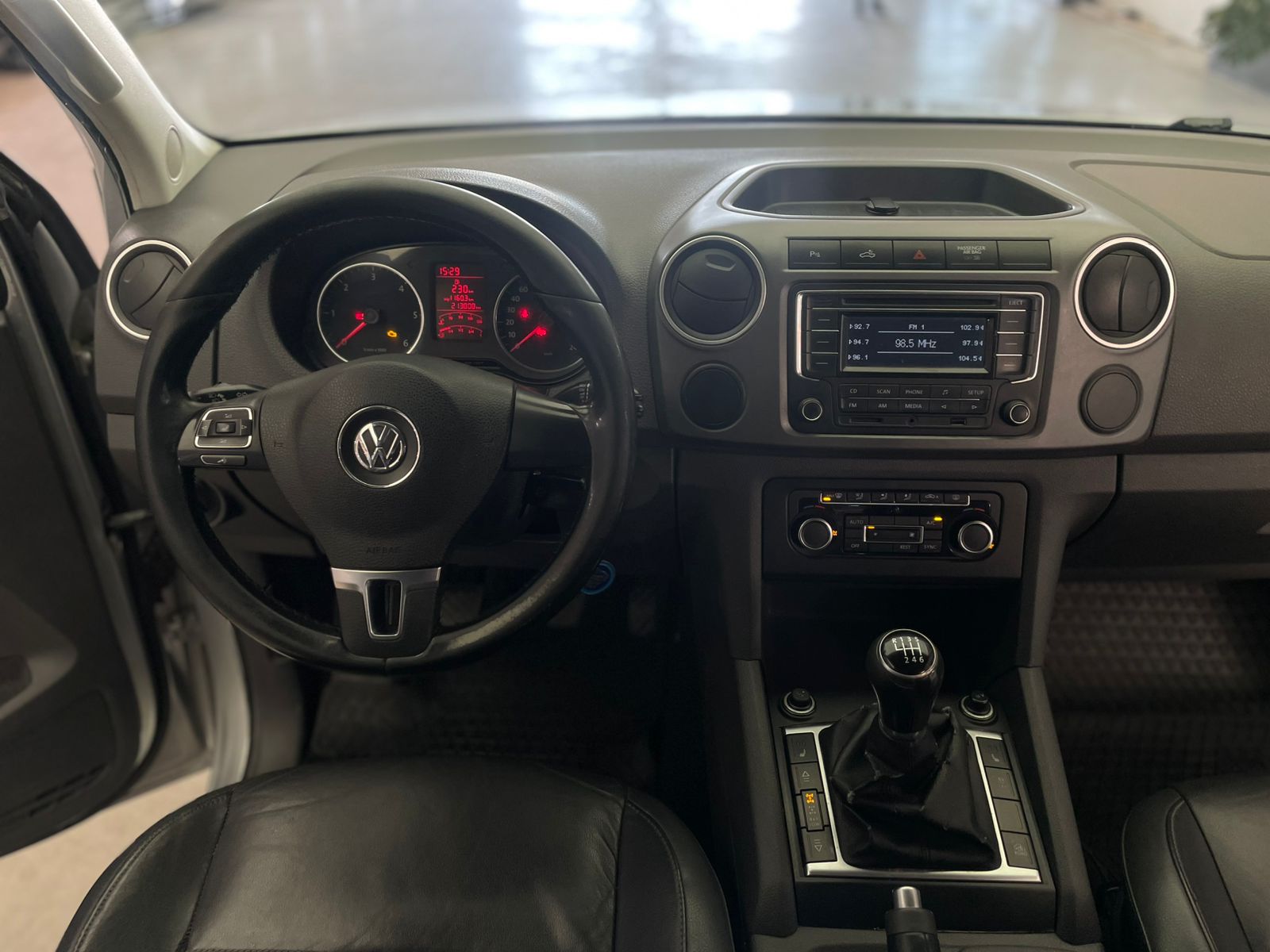 IMG-20250908-WA0158 Volkswagen Amarok 2.0L TDI 180 CV 4X4 2013 - Image 15