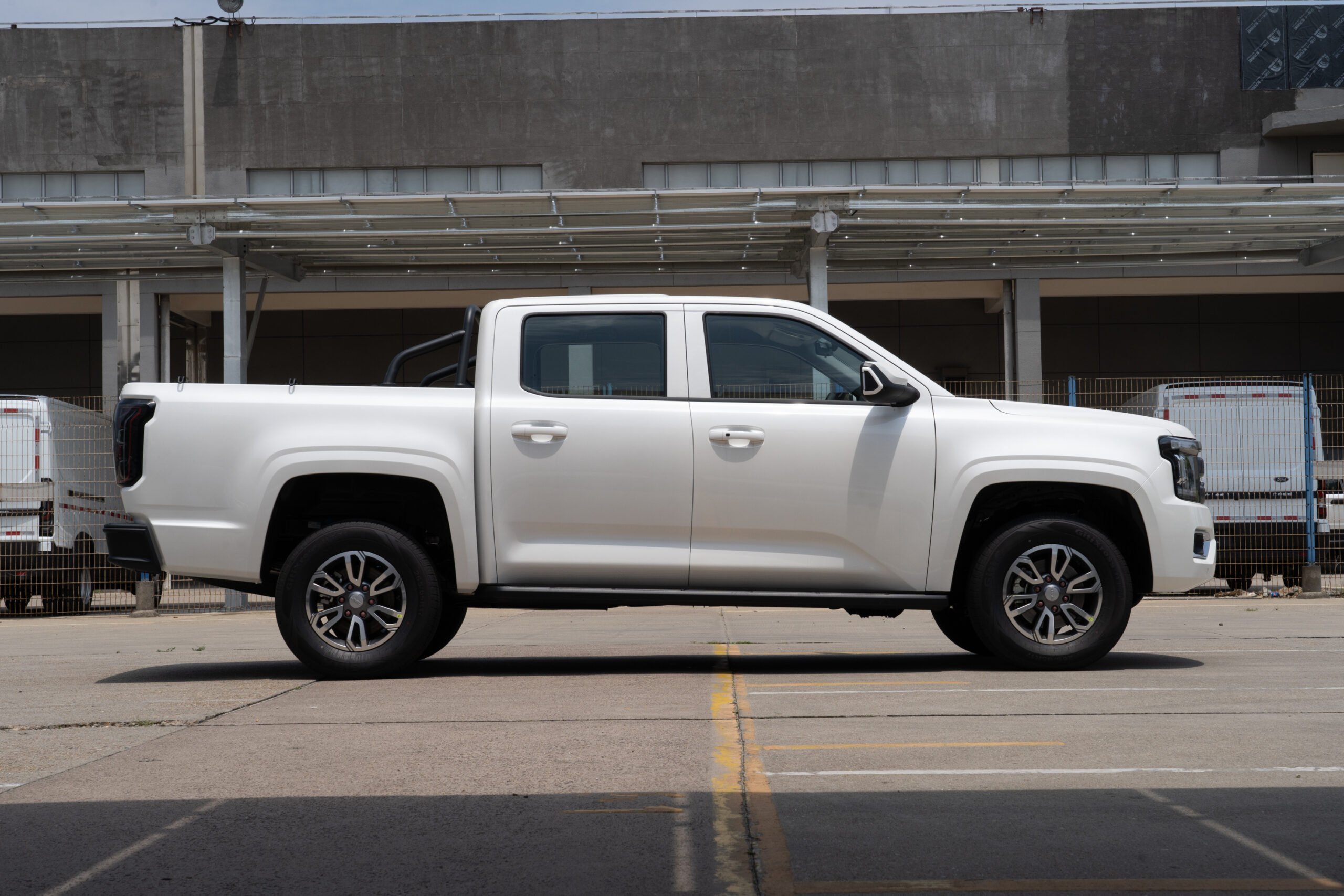 外观 (4) 外观 (4)