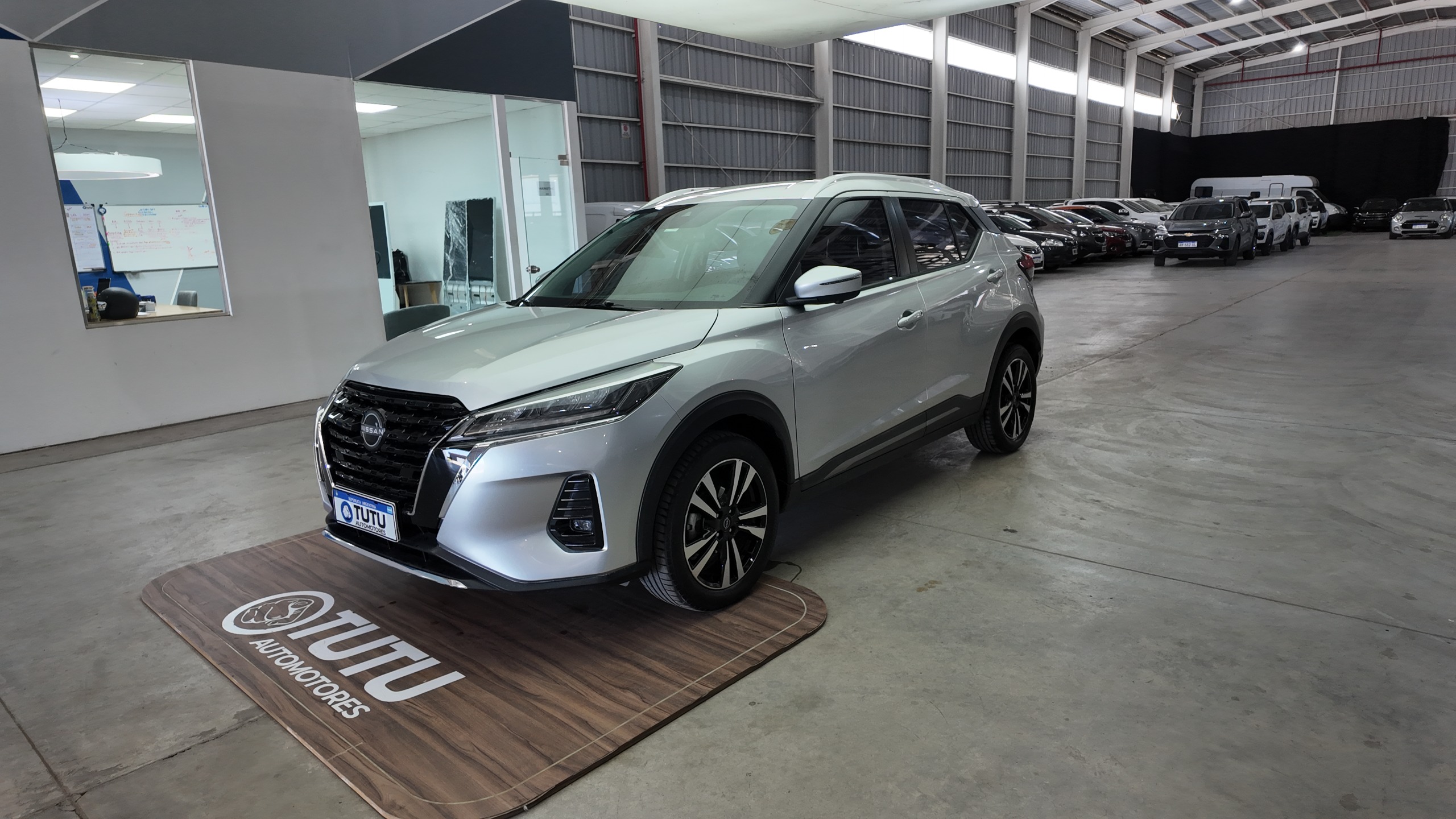 IMG-20251127-WA0030 Nissan KICKS EXCLUSIVE CVT 5P 2022 - Image 1