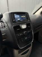 CHRYSLER TOW Y COUNTRY LIMITED 3.6 BLINDADA 2012 - Imagen 18