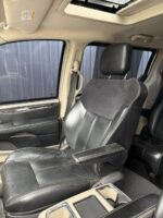 CHRYSLER TOW Y COUNTRY LIMITED 3.6 BLINDADA 2012 - Imagen 19