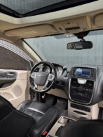 CHRYSLER TOW Y COUNTRY LIMITED 3.6 BLINDADA 2012 - Imagen 23
