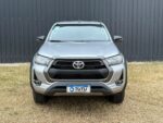 TOYOTA HILUX 2.8 CD SR 204CV 4X4 AT 2025 - Image 4