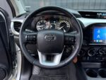 TOYOTA HILUX 2.8 CD SR 204CV 4X4 AT 2025 - Image 14